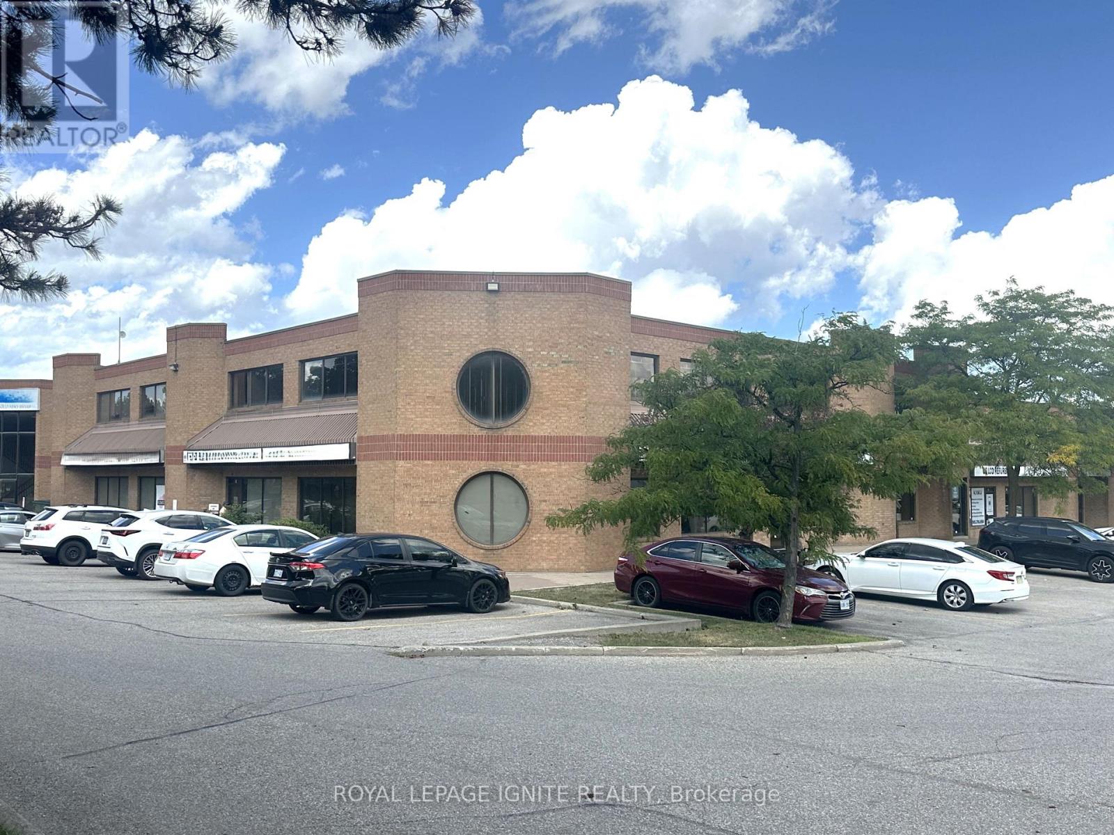 30 & 31 - 14 AUTOMATIC ROAD, Brampton, Ontario