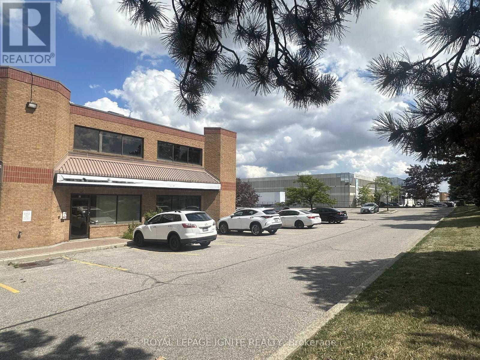 30 & 31 - 14 Automatic Road, Brampton, Ontario  L6S 5N5 - Photo 5 - W13713586
