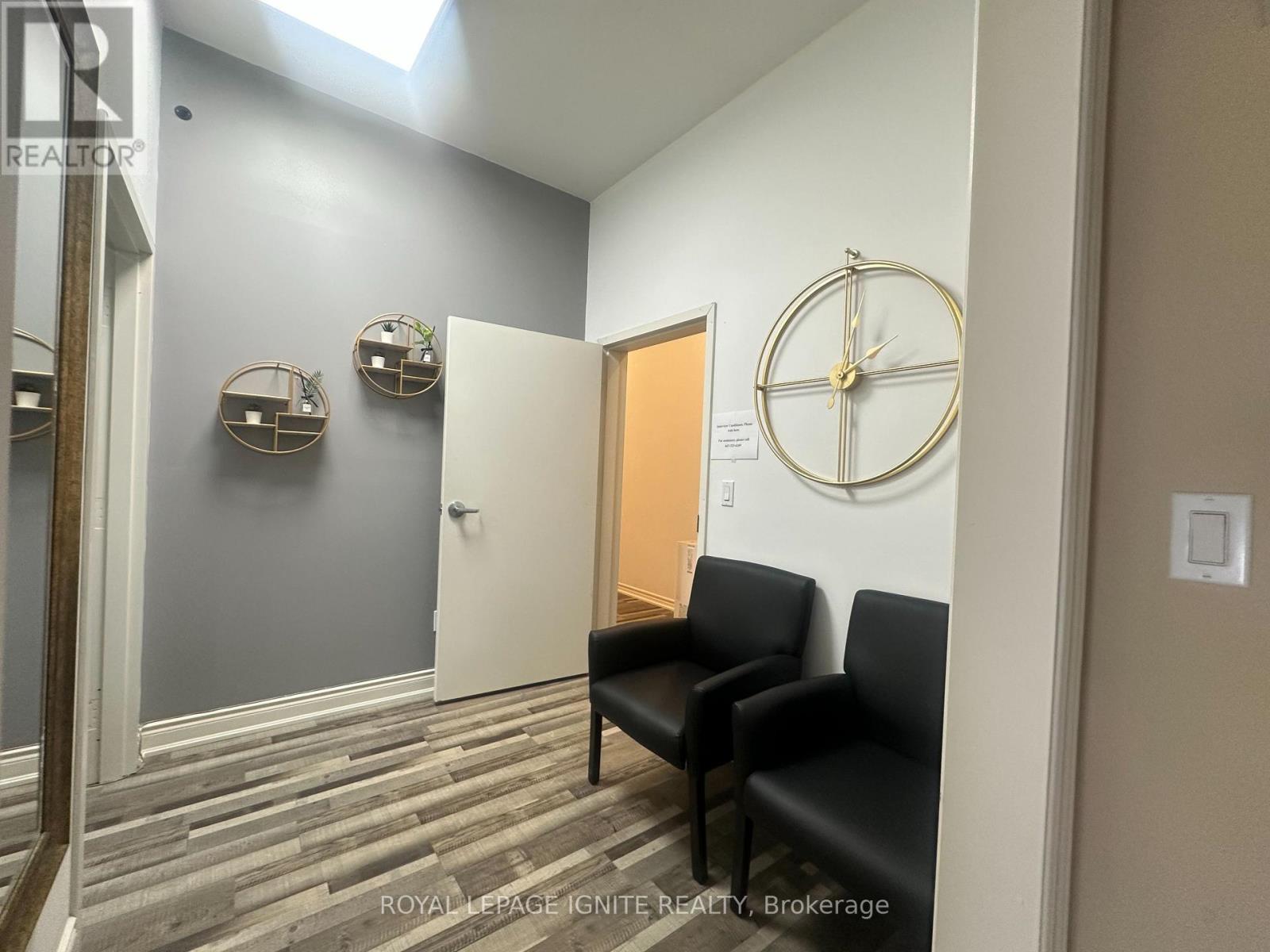 30 & 31 - 14 Automatic Road, Brampton, Ontario  L6S 5N5 - Photo 8 - W13713586