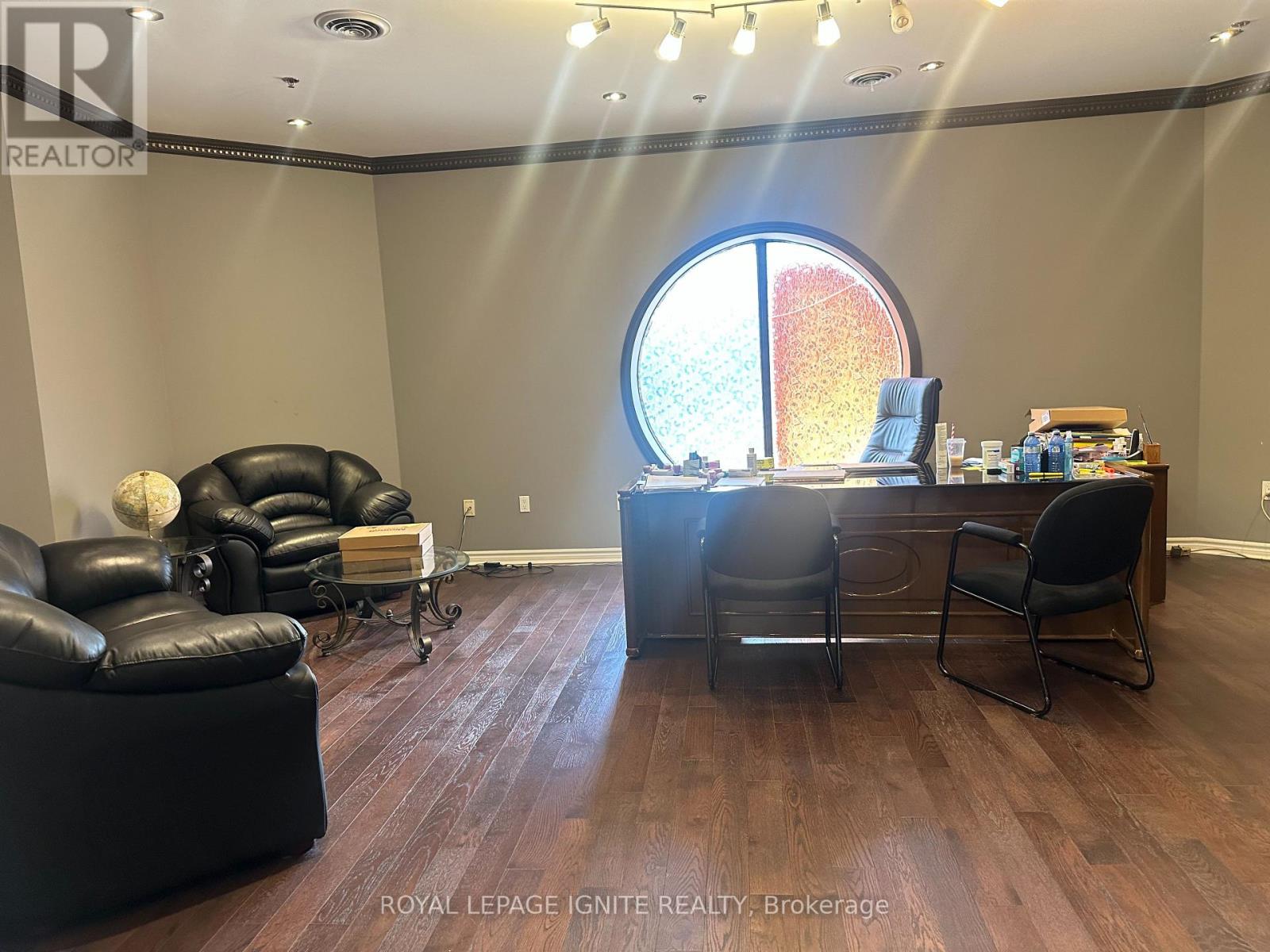 30 & 31 - 14 Automatic Road, Brampton, Ontario  L6S 5N5 - Photo 9 - W13713586