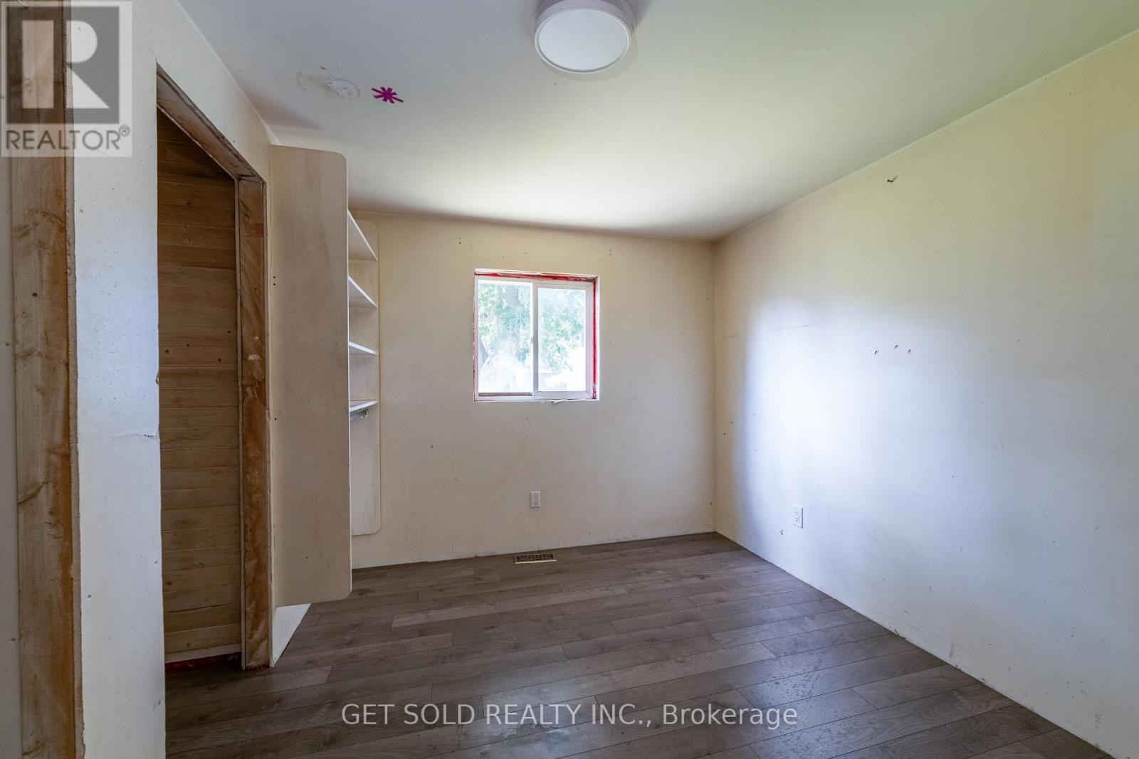 12 Vimy Street, Halton Hills, Ontario  L7J 1S1 - Photo 17 - W13713660