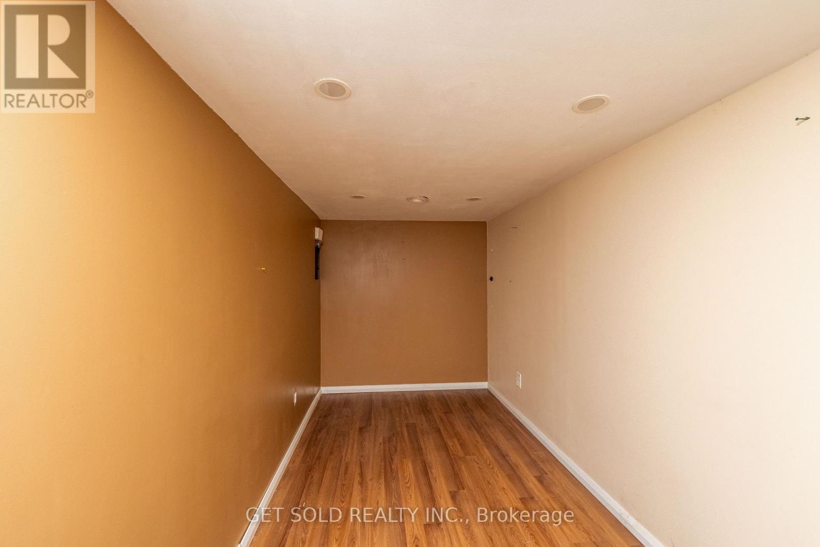 12 Vimy Street, Halton Hills, Ontario  L7J 1S1 - Photo 24 - W13713660