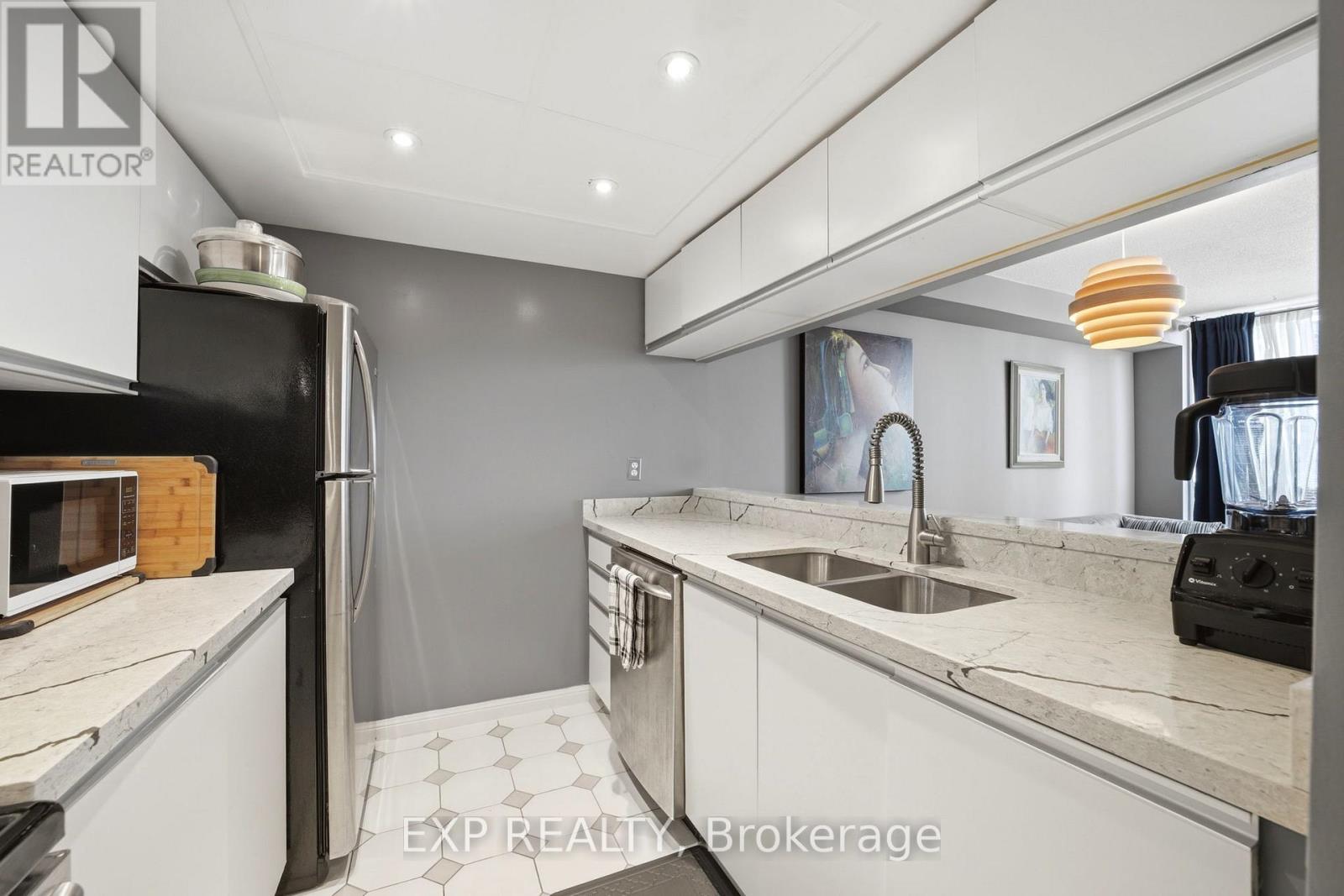 1001 - 101 Subway Crescent, Toronto, Ontario  M9B 6K4 - Photo 14 - W13713662