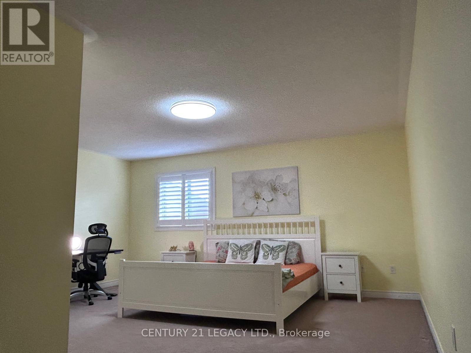 385 Comiskey Crescent, Mississauga, Ontario  L5W 0C6 - Photo 6 - W13713708