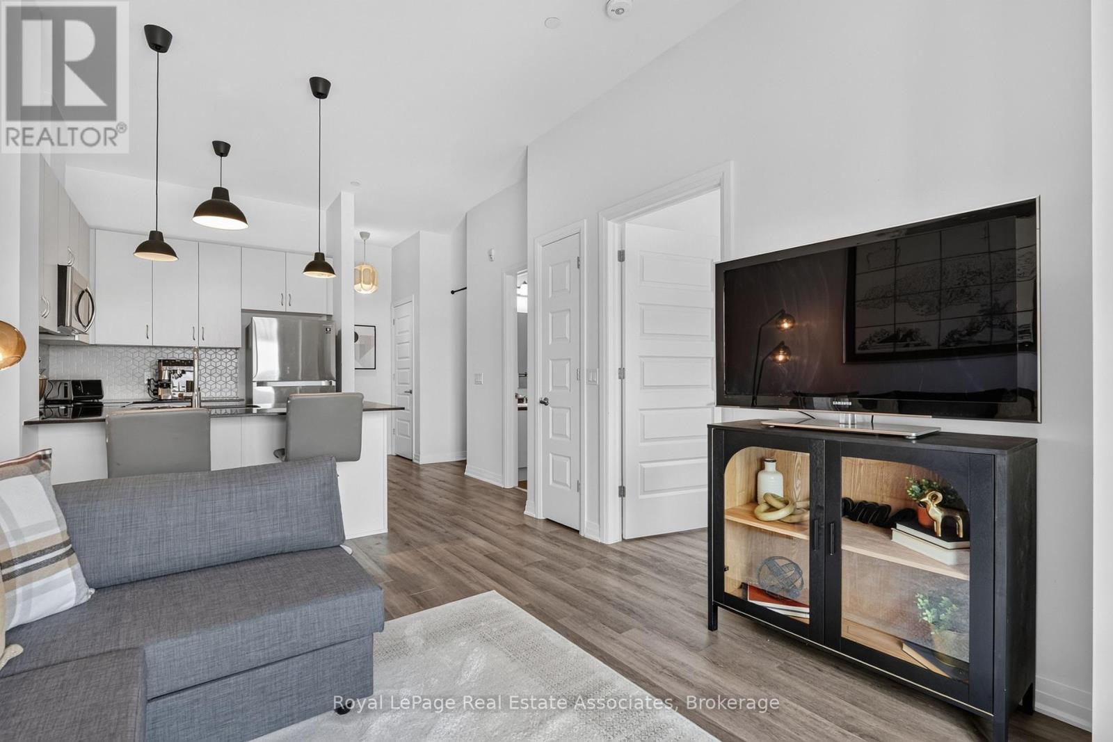 636 - 102 Grovewood Common, Oakville, Ontario  L6H 0X2 - Photo 13 - W13713784