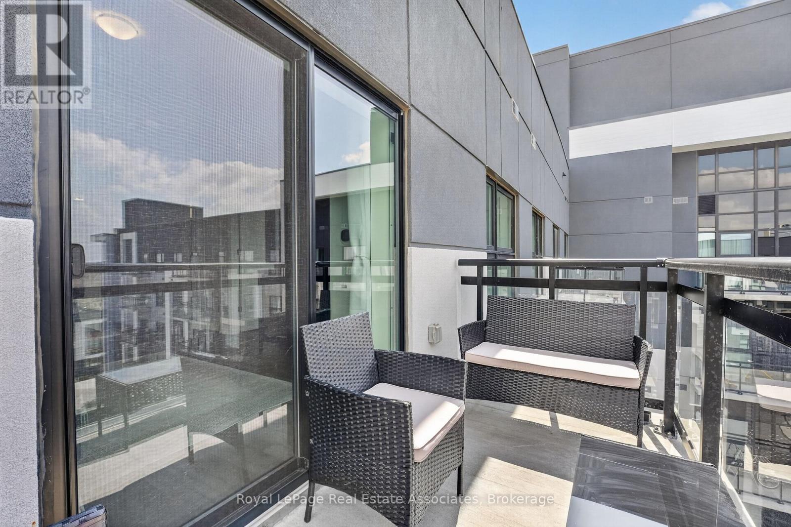 636 - 102 Grovewood Common, Oakville, Ontario  L6H 0X2 - Photo 45 - W13713784