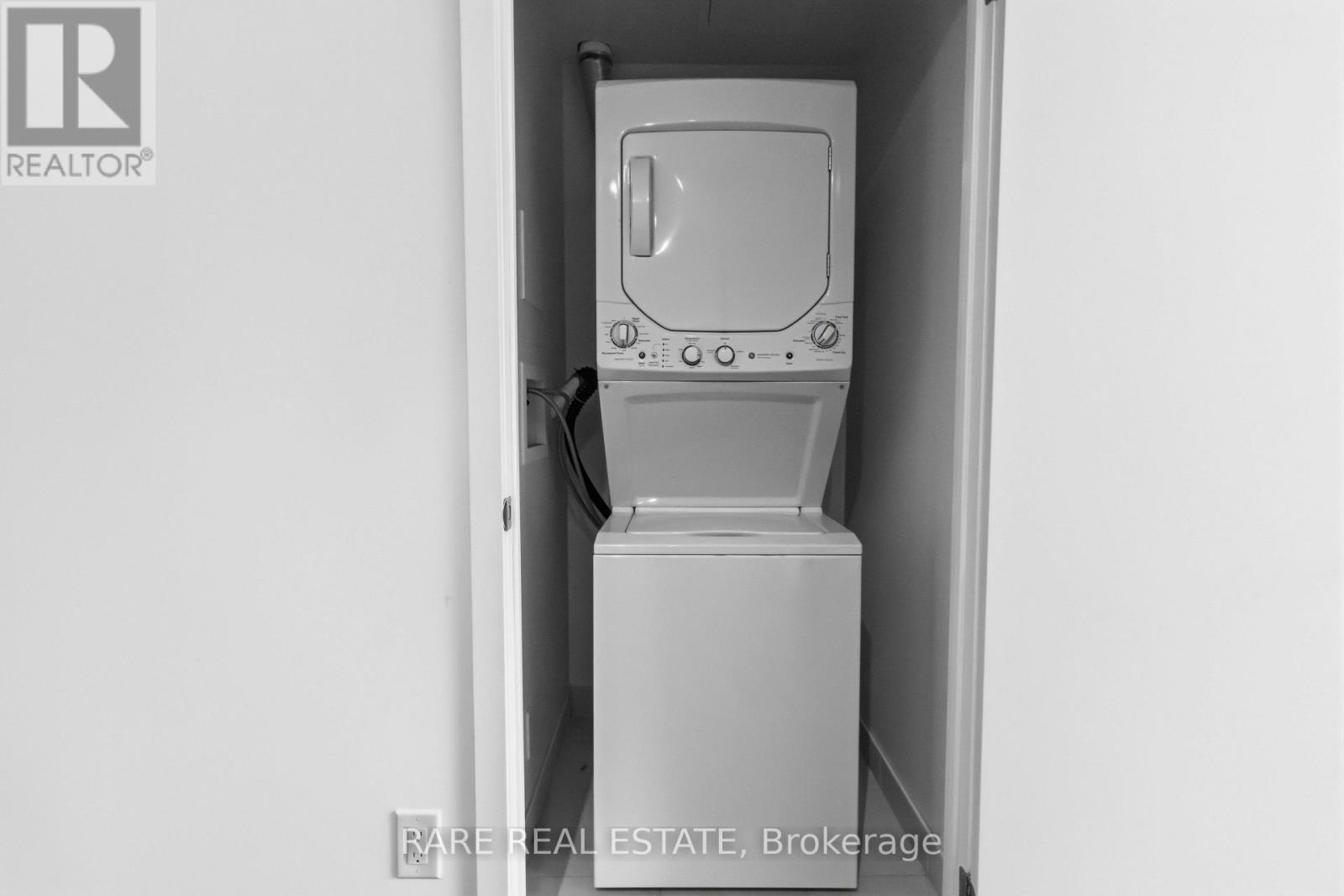 209 - 1830 Bloor Street W, Toronto, Ontario  M6P 0A2 - Photo 11 - W13713822