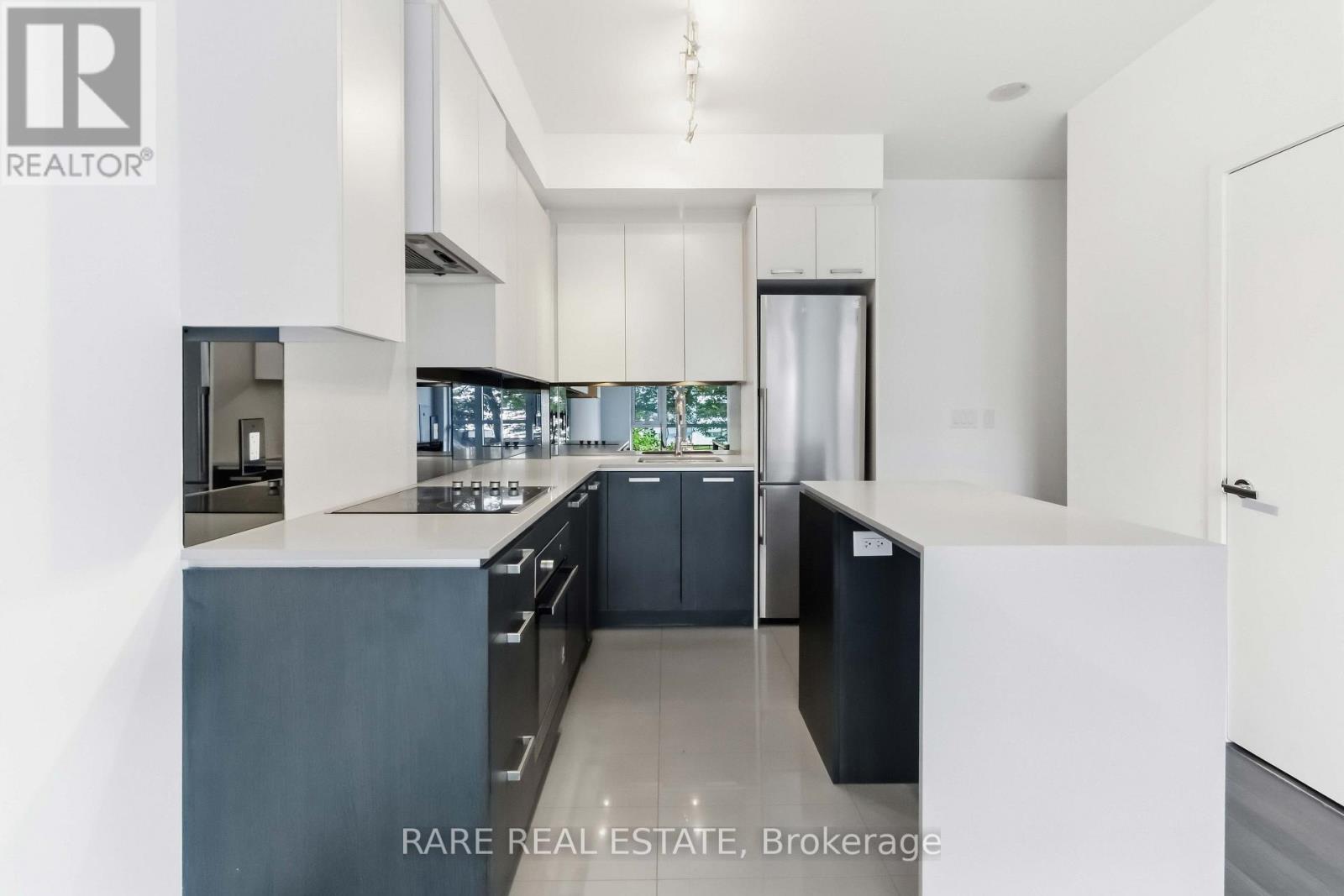 209 - 1830 Bloor Street W, Toronto, Ontario  M6P 0A2 - Photo 4 - W13713822