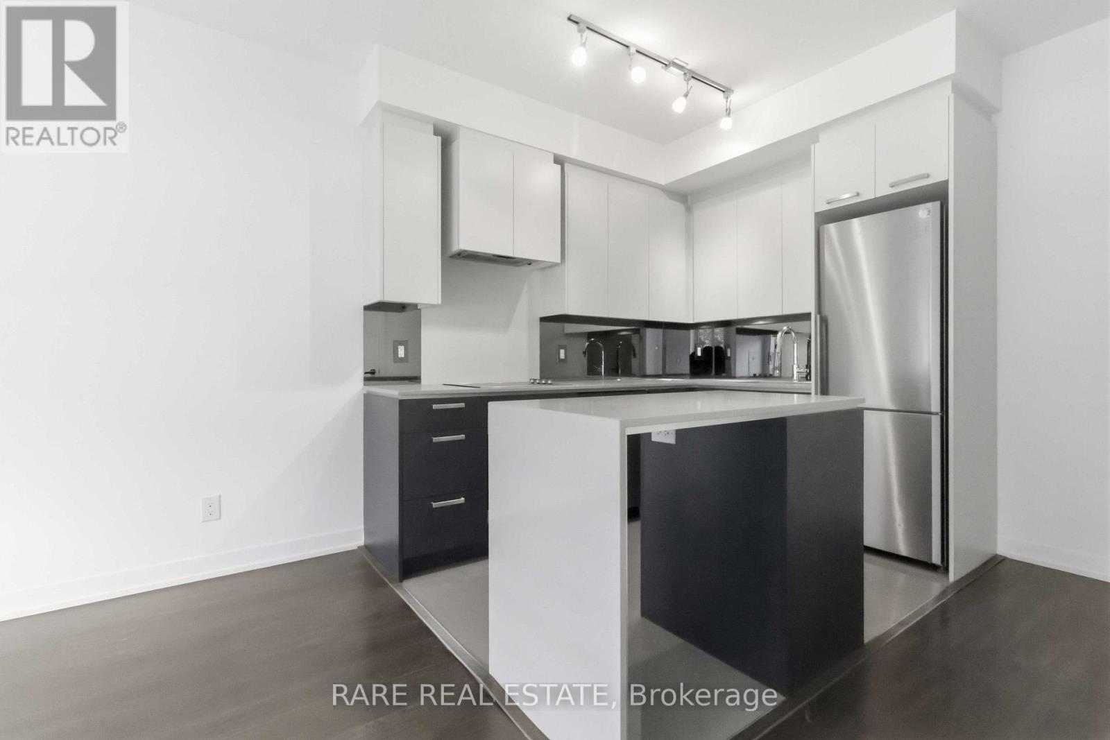 209 - 1830 Bloor Street W, Toronto, Ontario  M6P 0A2 - Photo 5 - W13713822