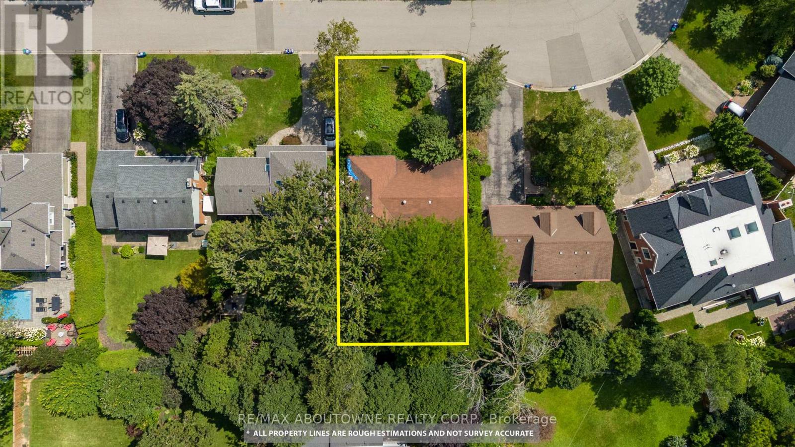 144 Ulster Drive, Oakville, Ontario  L6L 3P2 - Photo 2 - W13713842