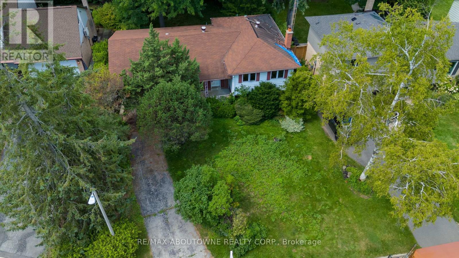 144 Ulster Drive, Oakville, Ontario  L6L 3P2 - Photo 5 - W13713842