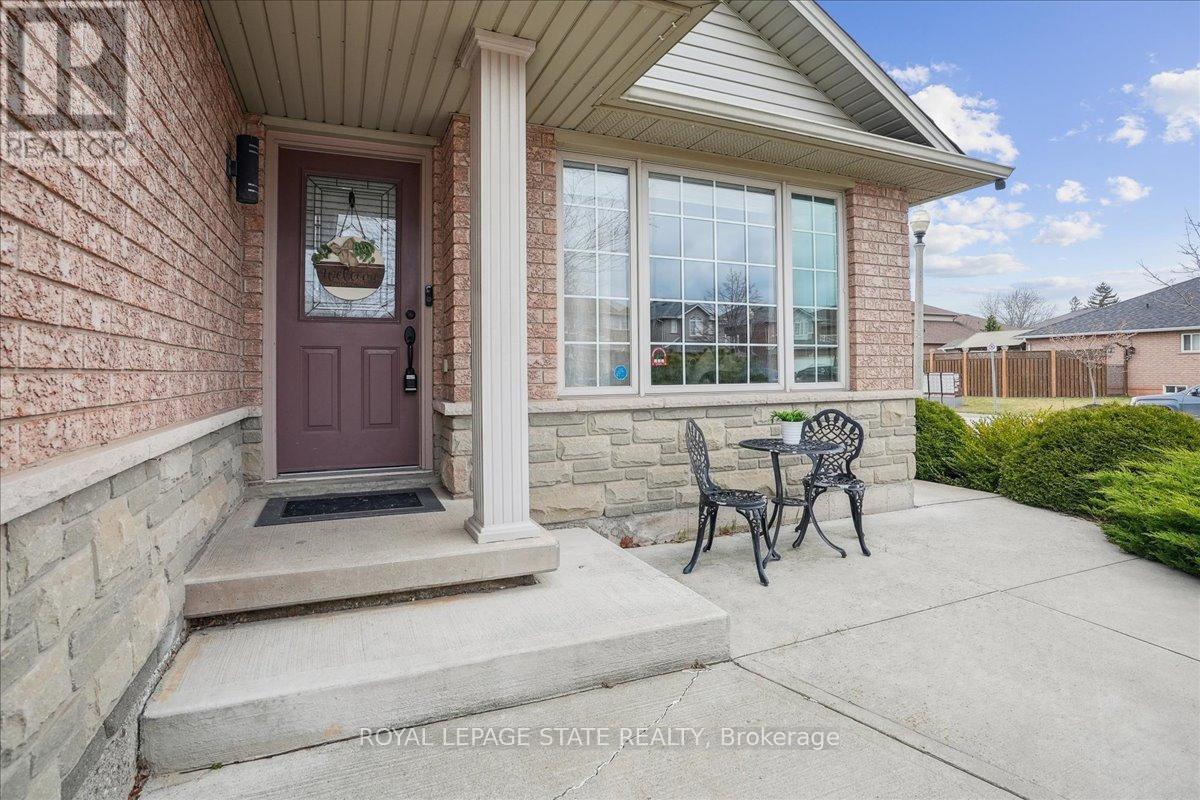 32 Sonoma Lane, Hamilton, Ontario  L8E 6B5 - Photo 12 - X13713684