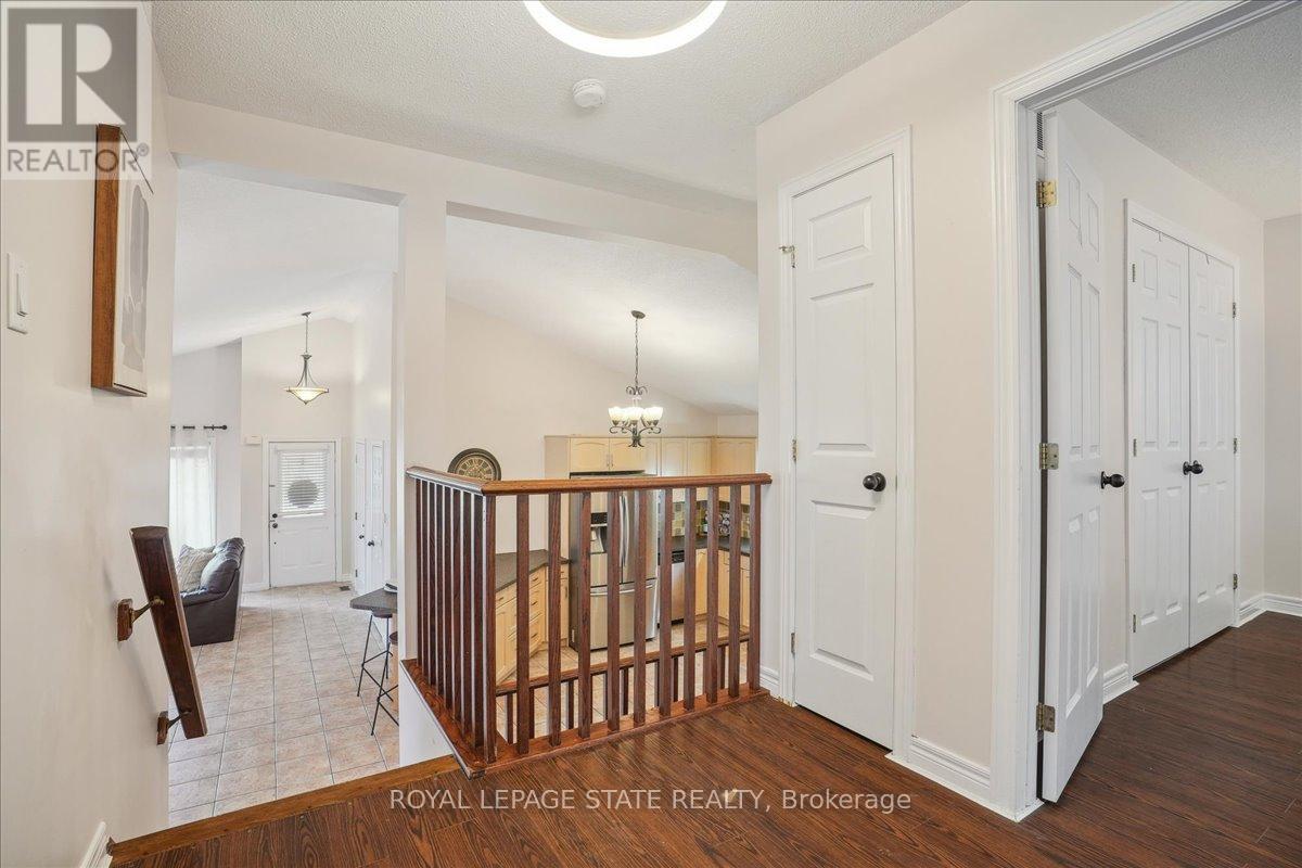 32 Sonoma Lane, Hamilton, Ontario  L8E 6B5 - Photo 4 - X13713684