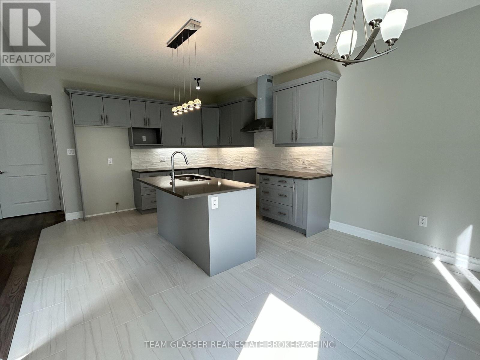 1604 Chickadee Trail, London South, Ontario  N6N 1K2 - Photo 37 - X13694896