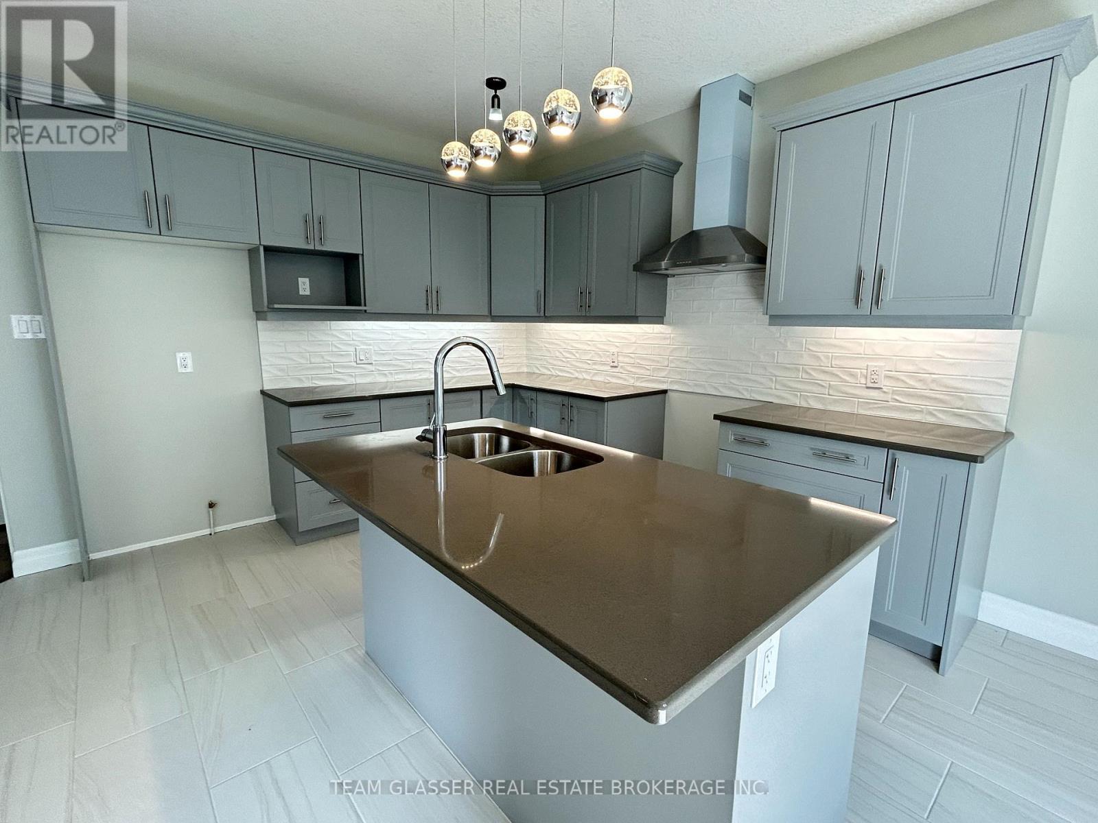 1604 Chickadee Trail, London South, Ontario  N6N 1K2 - Photo 38 - X13694896