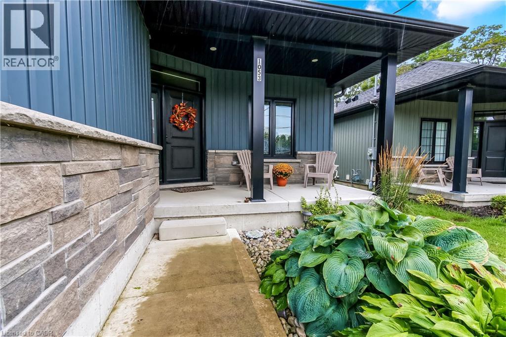 1053 Bay Street, Norfolk, Ontario  N0E 1M0 - Photo 2 - 40858432