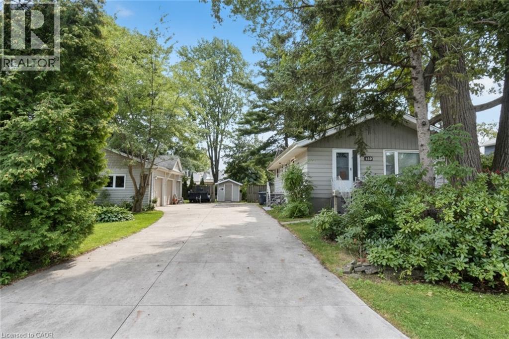 120 EAGLEWOOD Boulevard Mississauga Ontario Canada L5G1V7