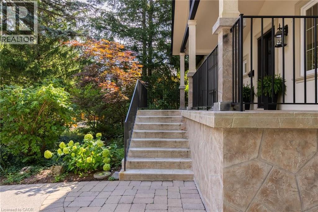 1063 Greenoaks Drive, Mississauga, Ontario  L5J 3A1 - Photo 3 - 40858114