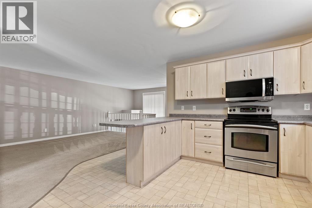 458 Merrill, Lasalle, Ontario  N9J 3N7 - Photo 11 - 26020853
