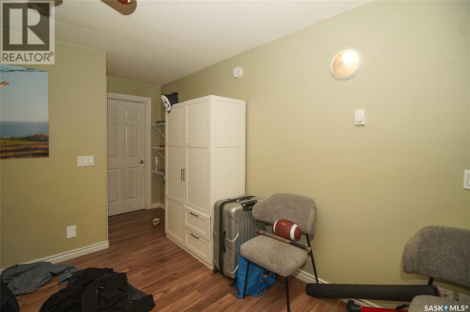 A B 417 Robinson Street, Regina, Saskatchewan  S4R 3R5 - Photo 22 - SK046679