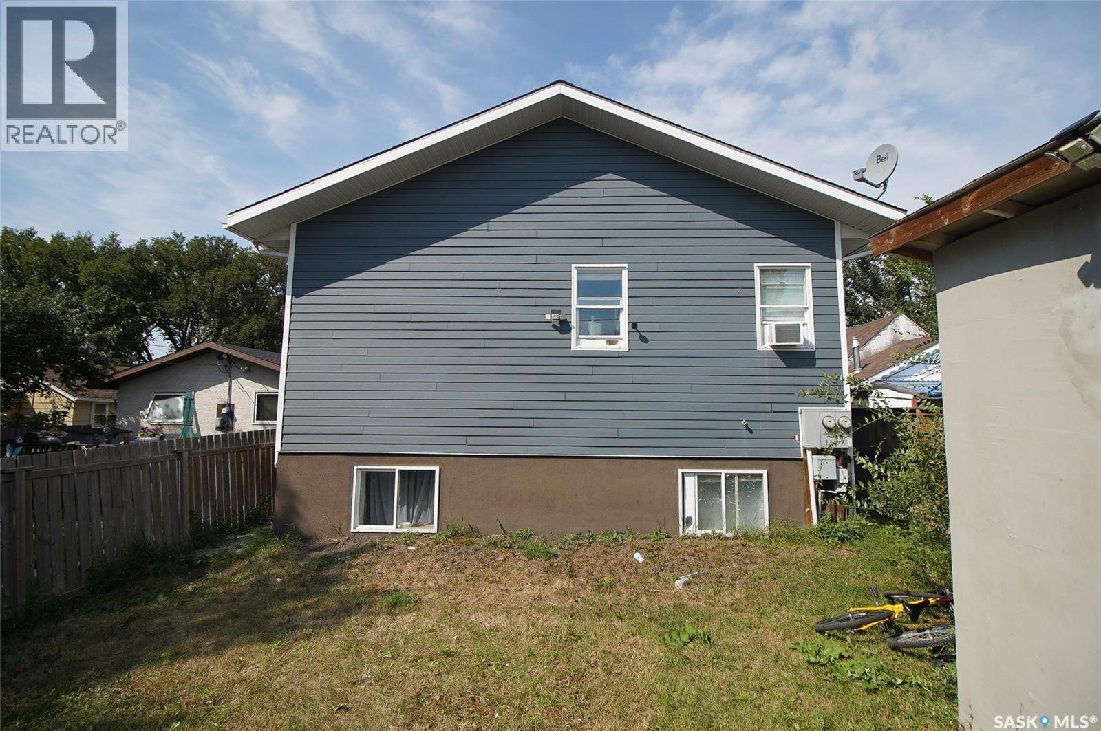 A B 417 Robinson Street, Regina, Saskatchewan  S4R 3R5 - Photo 24 - SK046679