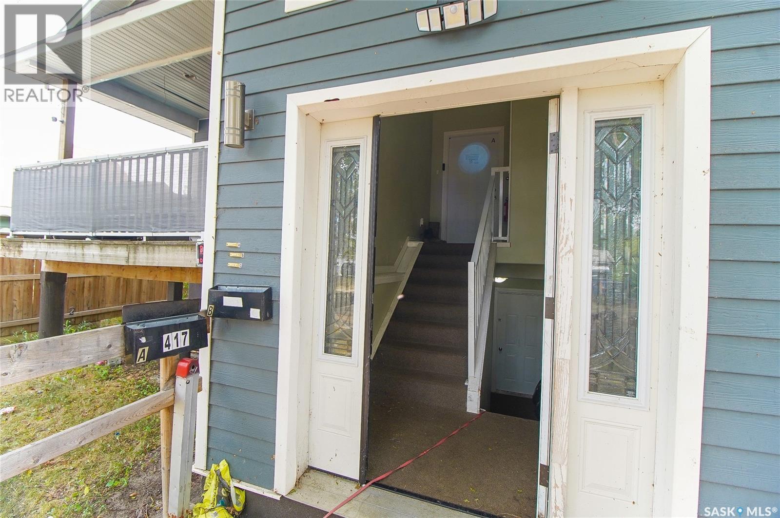 A B 417 Robinson Street, Regina, Saskatchewan  S4R 3R5 - Photo 4 - SK046679
