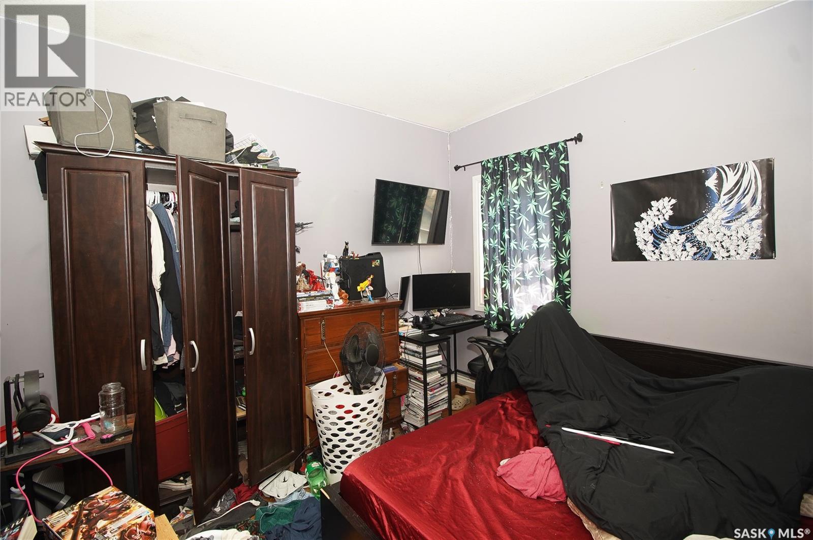A B 417 Robinson Street, Regina, Saskatchewan  S4R 3R5 - Photo 7 - SK046679
