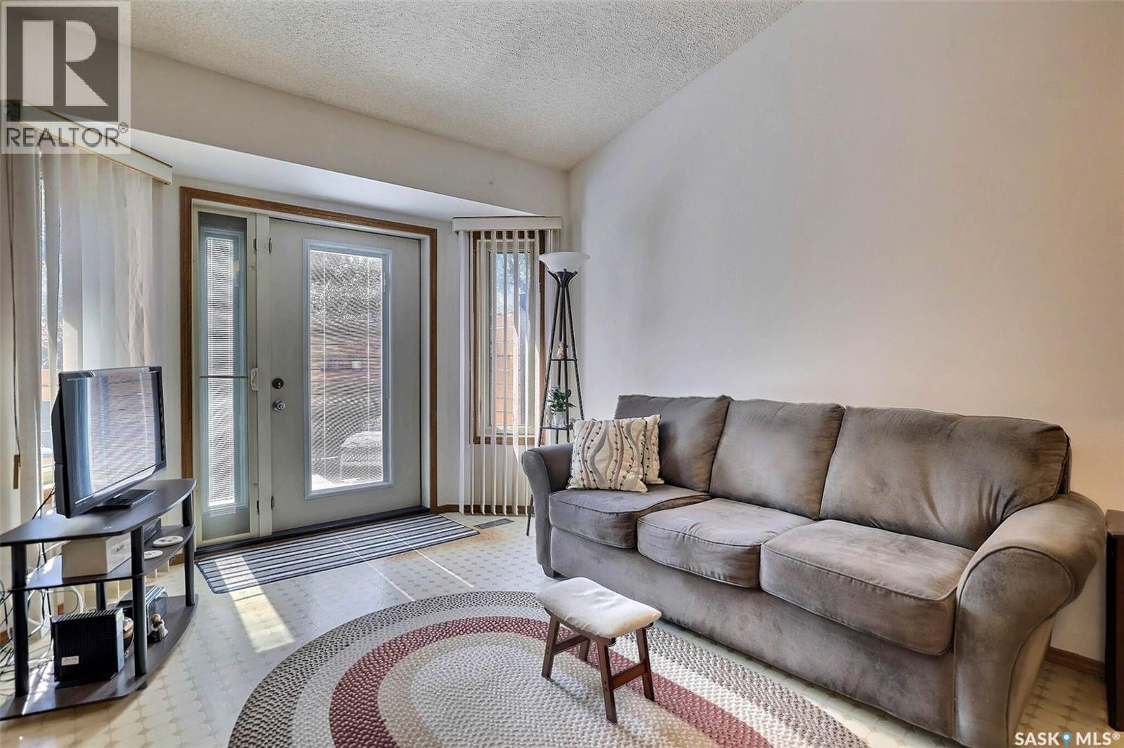 1246 Glasser Bay N, Regina, Saskatchewan  S4X 4K2 - Photo 12 - SK046637