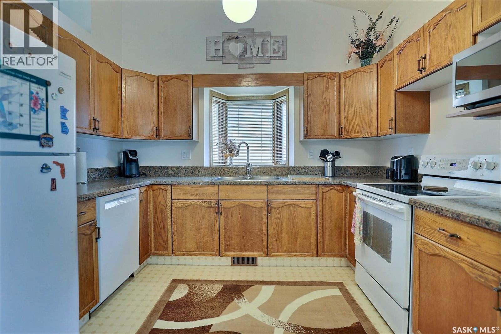 1246 Glasser Bay N, Regina, Saskatchewan  S4X 4K2 - Photo 14 - SK046637