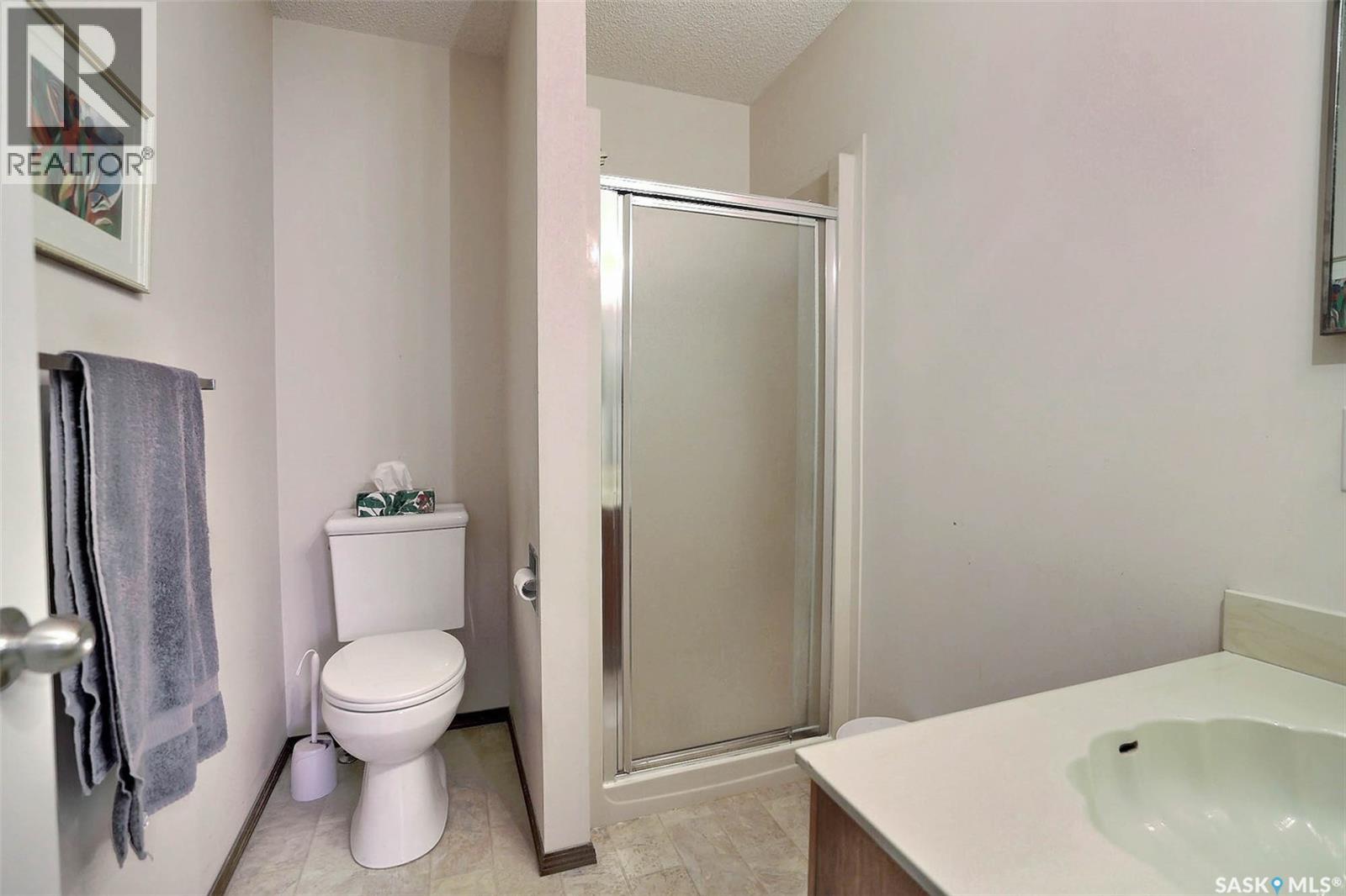 1246 Glasser Bay N, Regina, Saskatchewan  S4X 4K2 - Photo 24 - SK046637