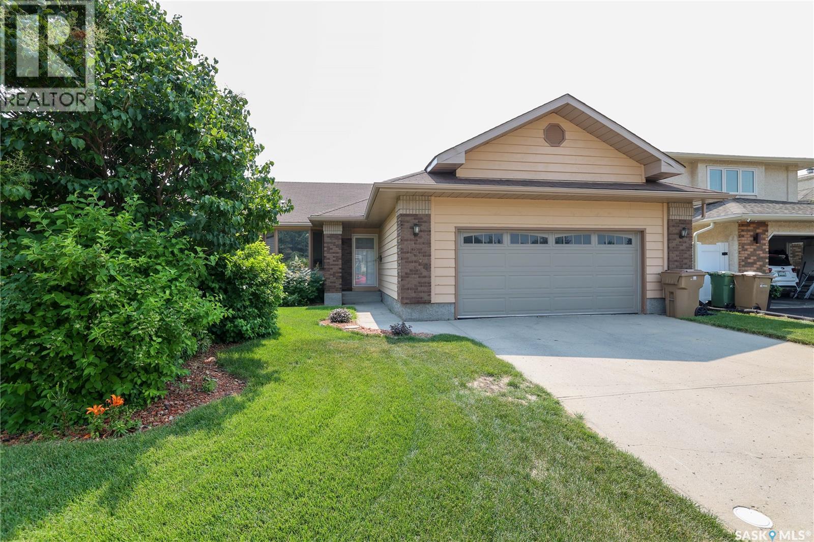 1246 Glasser Bay N, Regina, Saskatchewan  S4X 4K2 - Photo 3 - SK046637