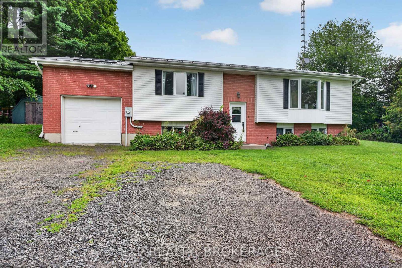 9009 Perth Road, Rideau Lakes, Ontario K0G 1X0 - Photo 2 - X13713904