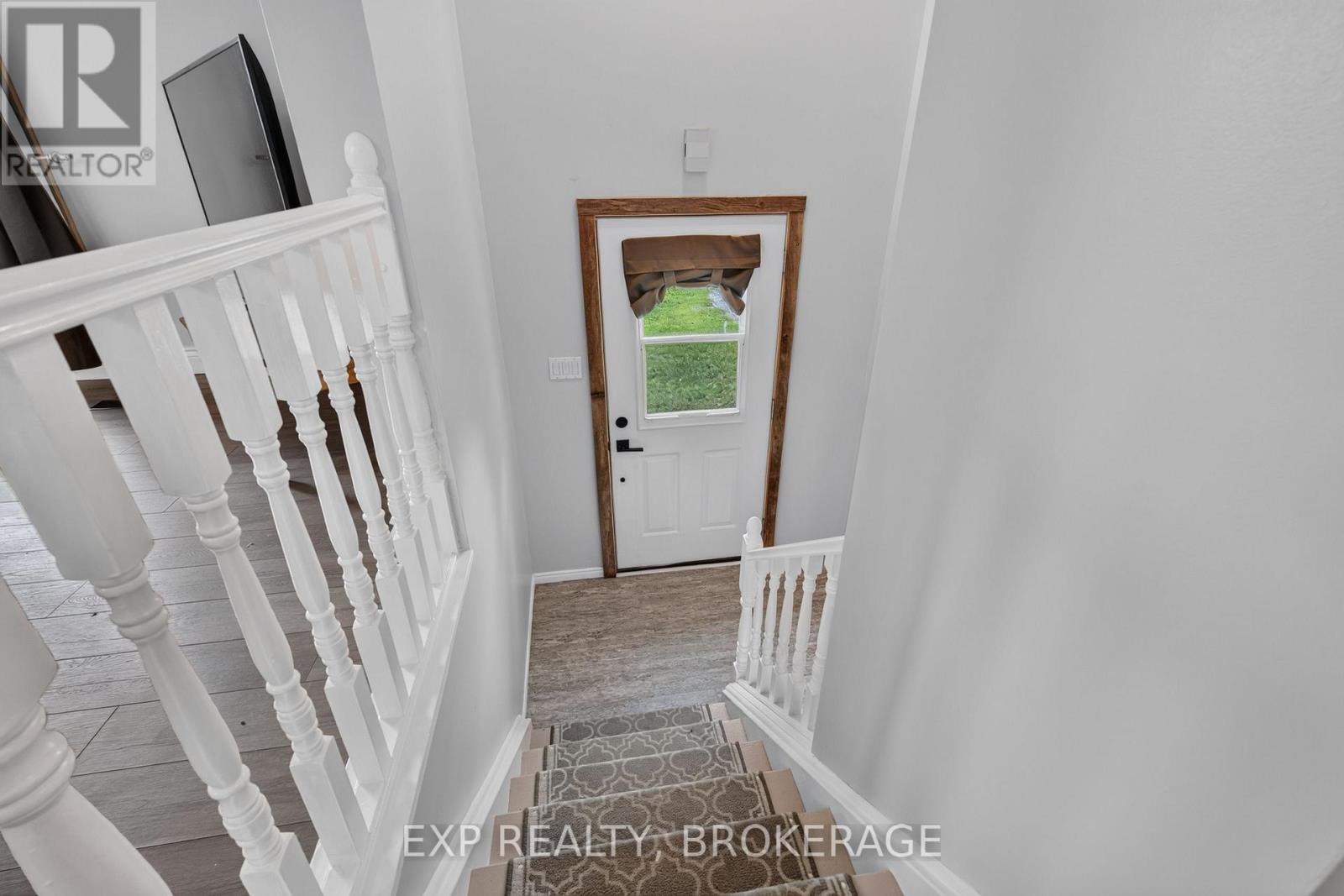 9009 Perth Road, Rideau Lakes, Ontario K0G 1X0 - Photo 5 - X13713904