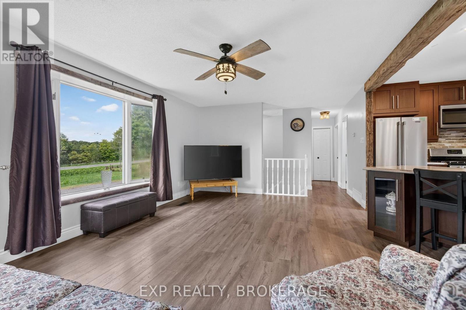 9009 Perth Road, Rideau Lakes, Ontario K0G 1X0 - Photo 7 - X13713904