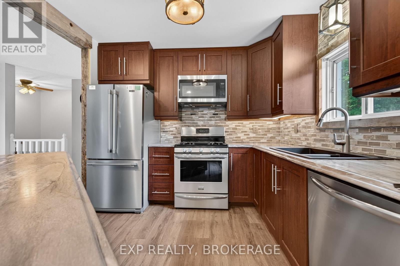 9009 Perth Road, Rideau Lakes, Ontario  K0G 1X0 - Photo 9 - X13713904
