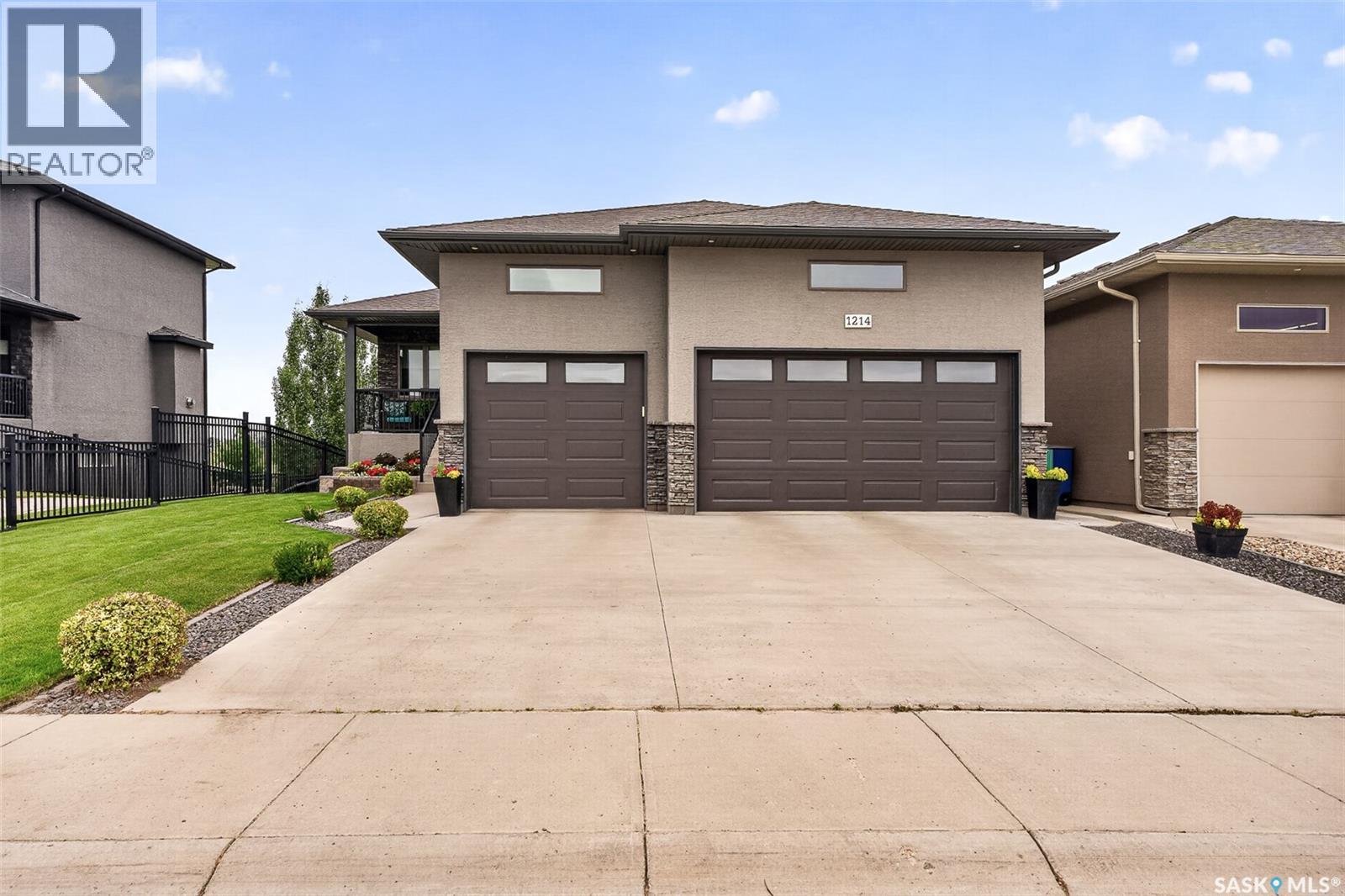1214 Meier Drive, Moose Jaw, Saskatchewan  S6J 0B2 - Photo 3 - SK046560