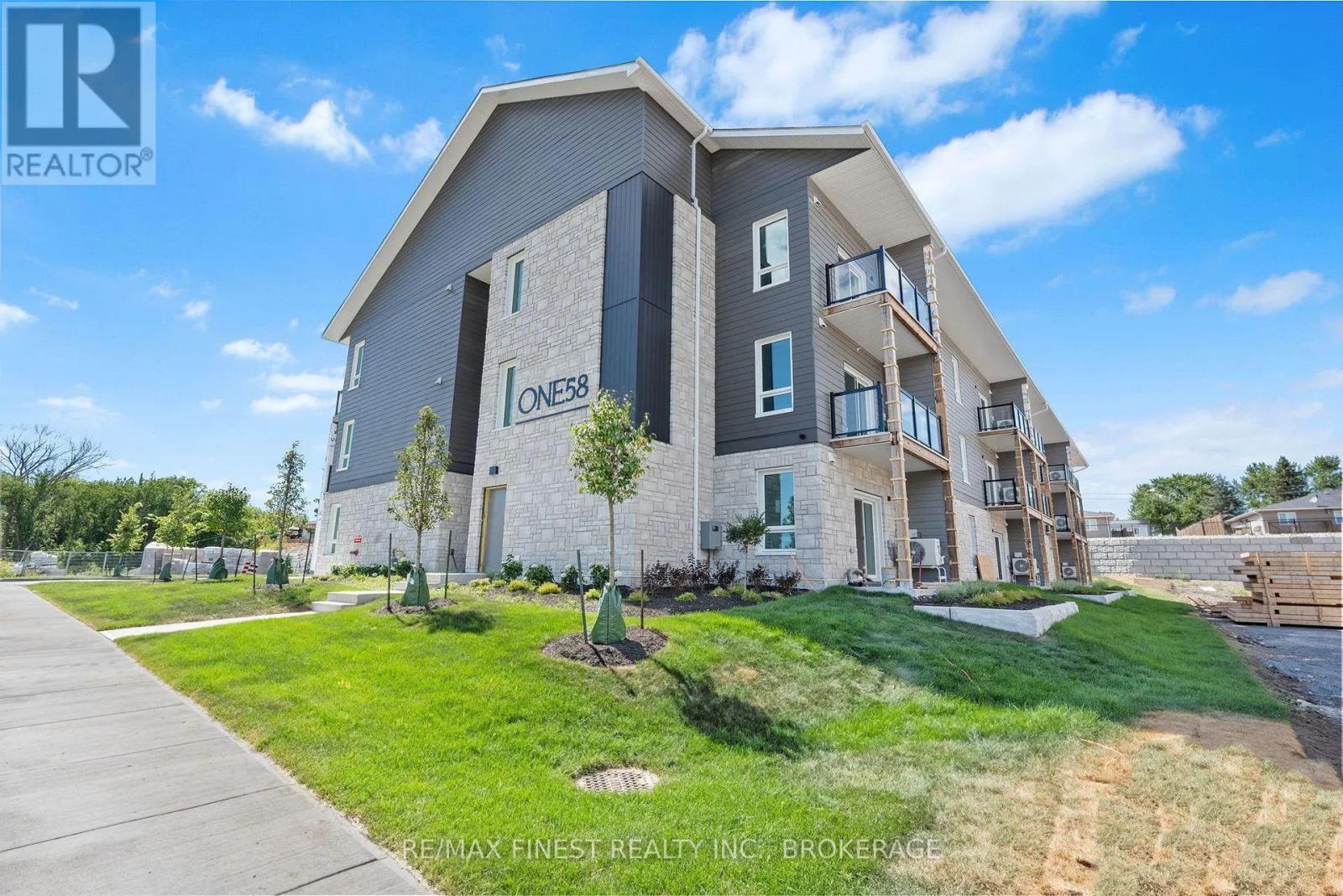 102 - 158 HERITAGE PARK DRIVE
