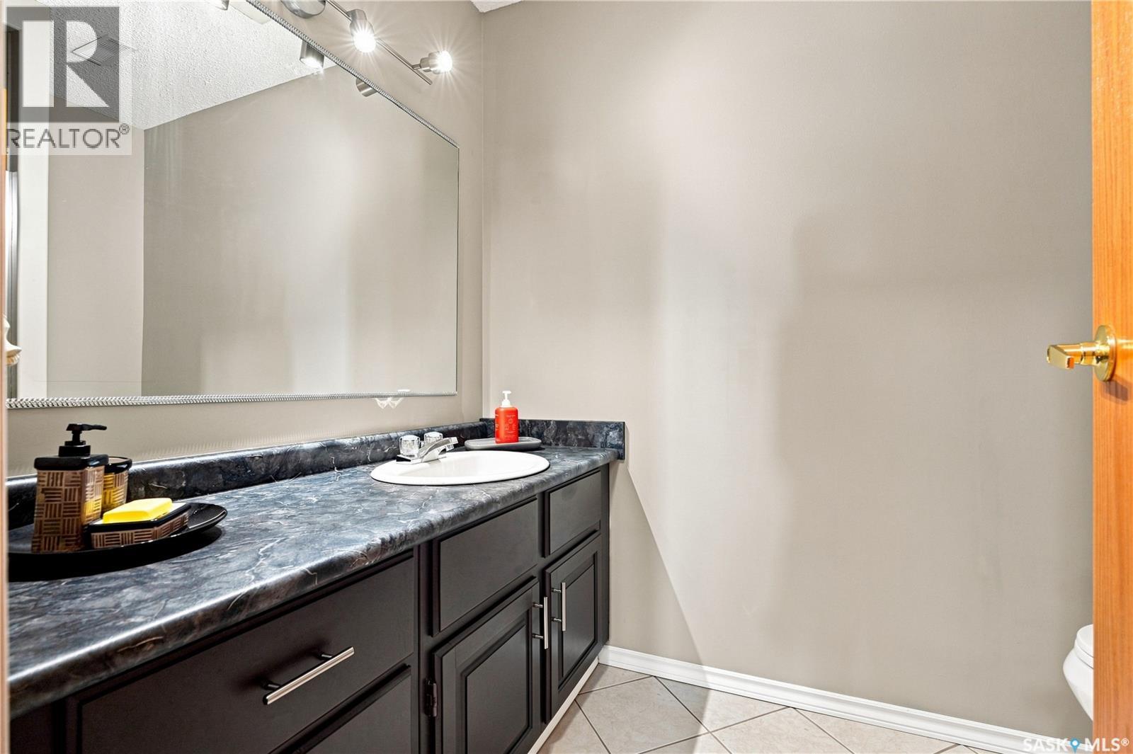 215 Stechishin Crescent, Saskatoon, Saskatchewan  S7K 5P6 - Photo 26 - SK046077