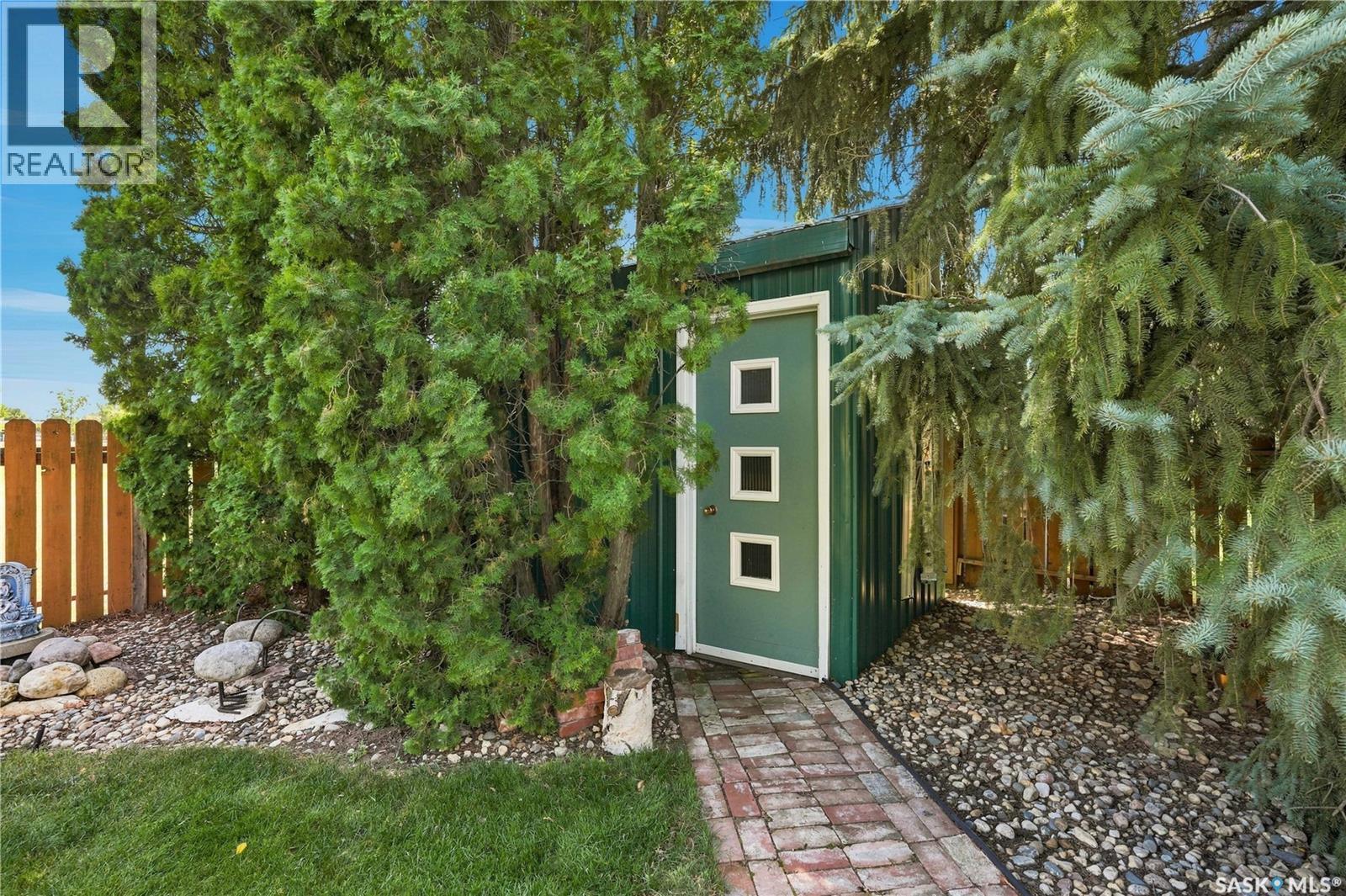 215 Stechishin Crescent, Saskatoon, Saskatchewan  S7K 5P6 - Photo 53 - SK046077