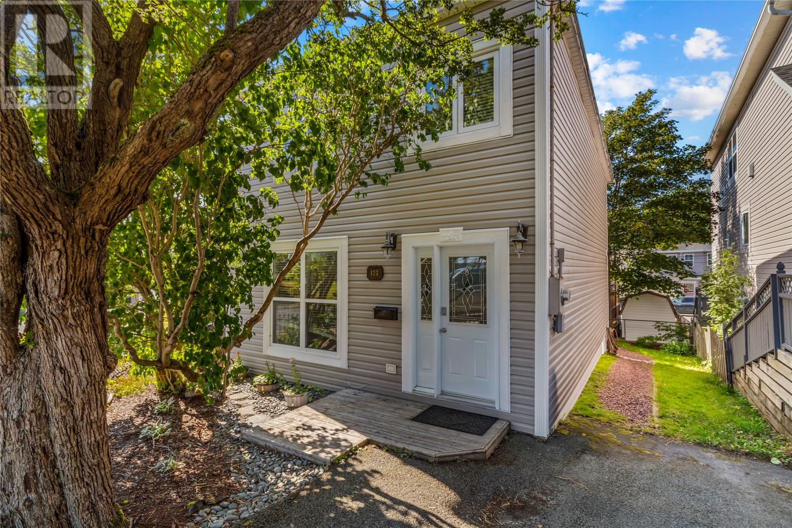 122 Freshwater Road, St. John's, Newfoundland & Labrador