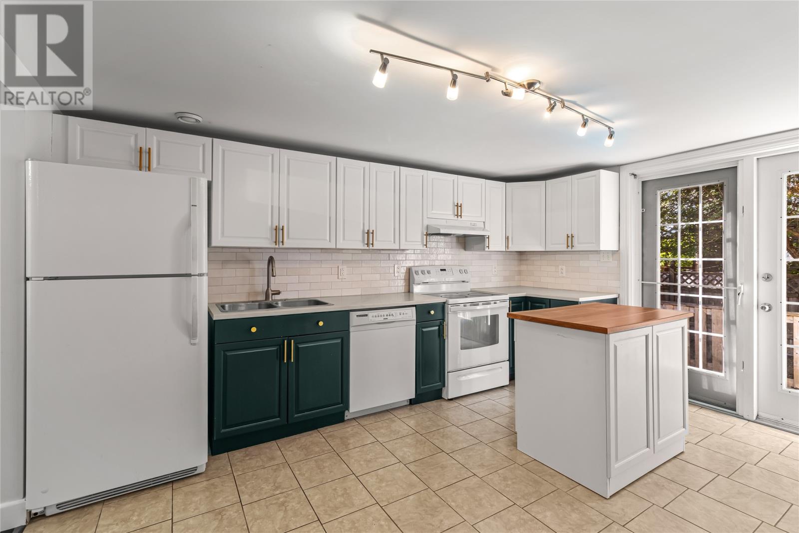 122 Freshwater Road, St. John's, Newfoundland & Labrador  A1C 2N8 - Photo 9 - 1302372