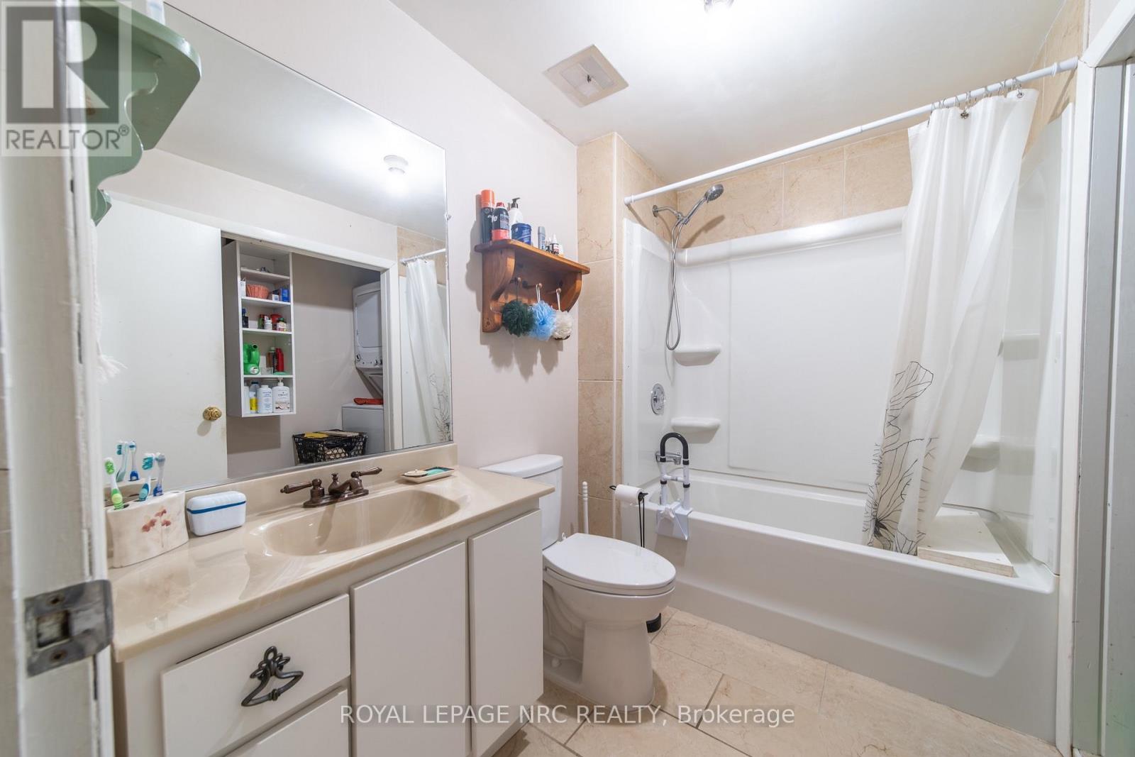 6334 Frederica Street, Niagara Falls, Ontario  L2G 1C4 - Photo 11 - X13713922
