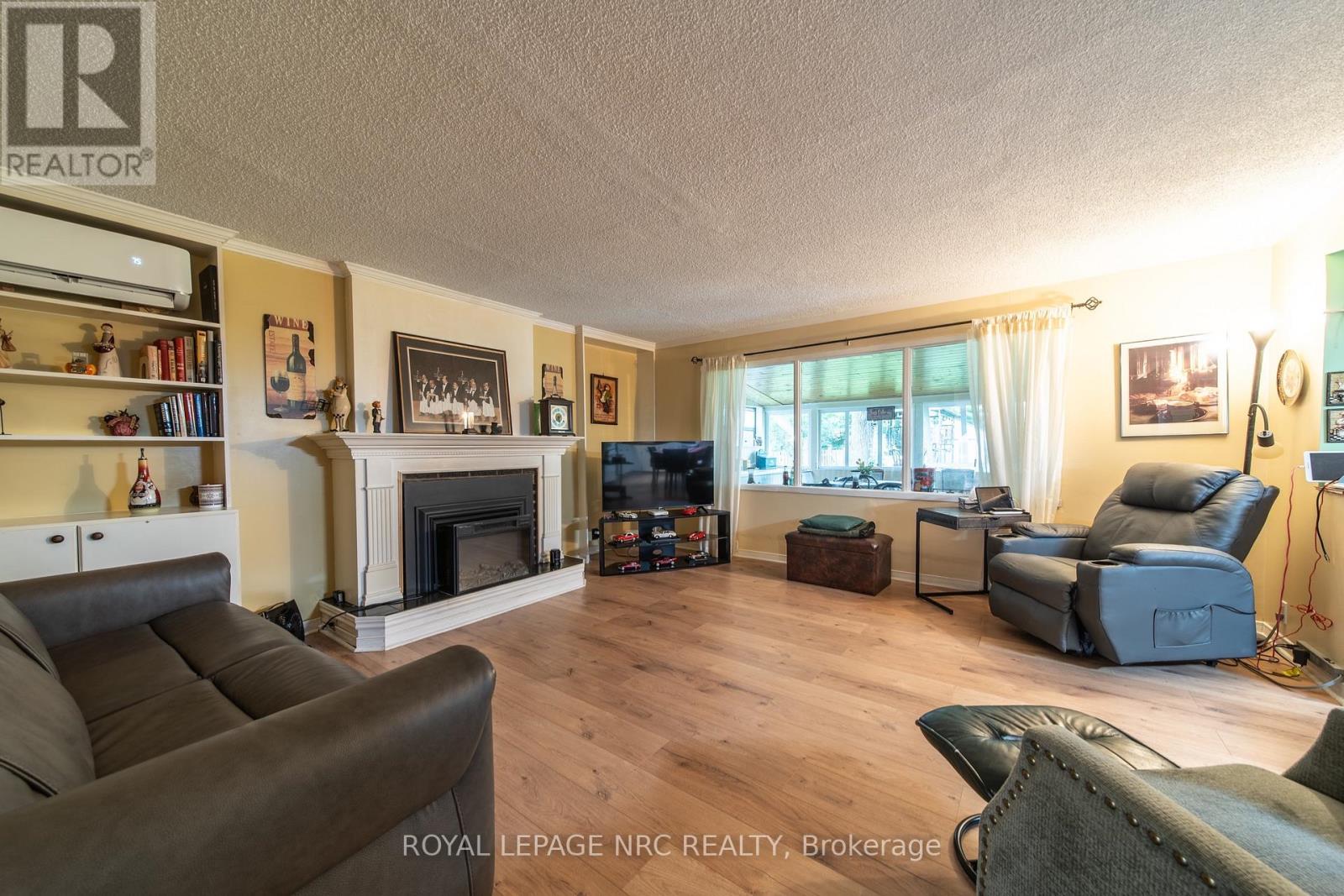 6334 Frederica Street, Niagara Falls, Ontario  L2G 1C4 - Photo 4 - X13713922