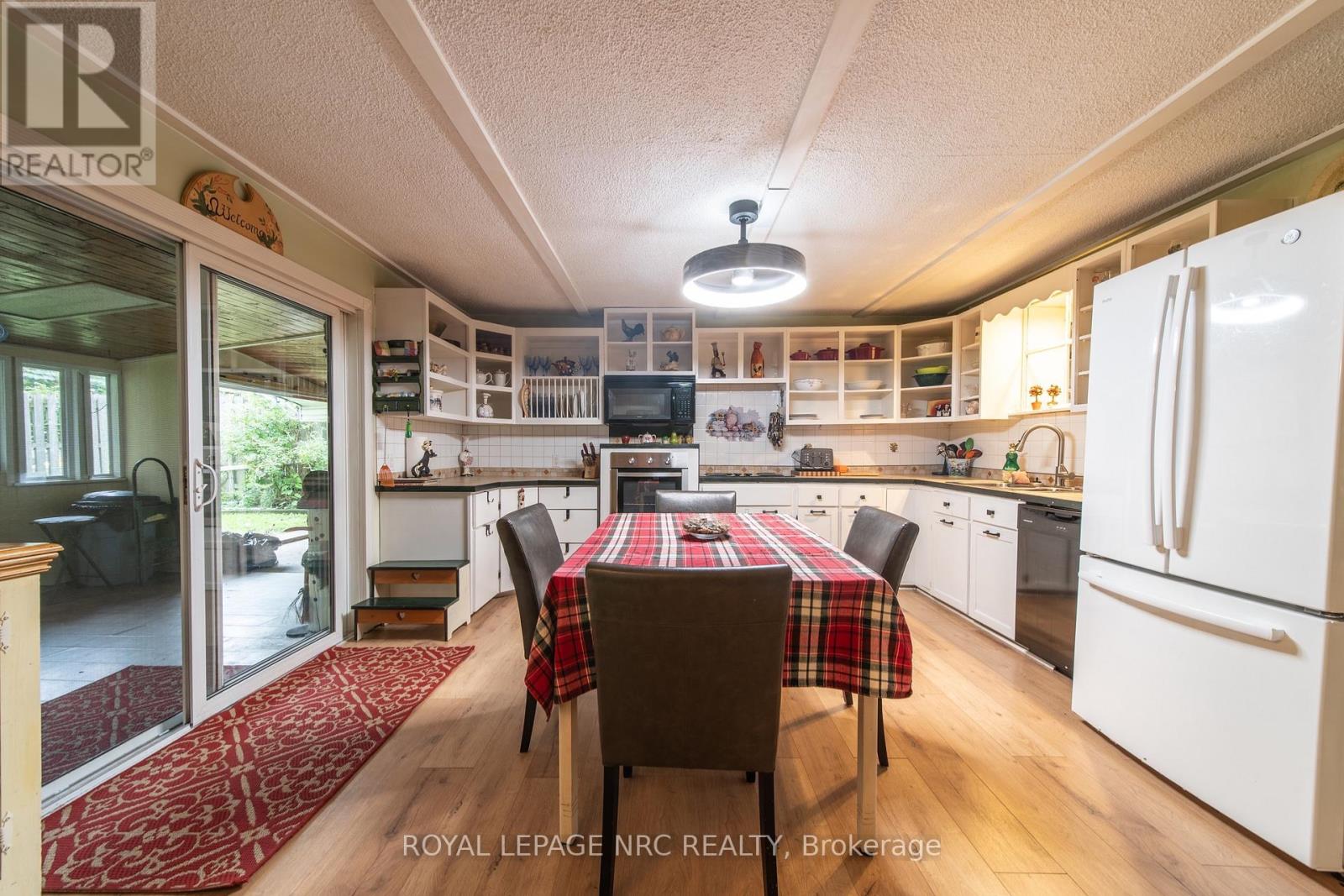 6334 Frederica Street, Niagara Falls, Ontario  L2G 1C4 - Photo 6 - X13713922