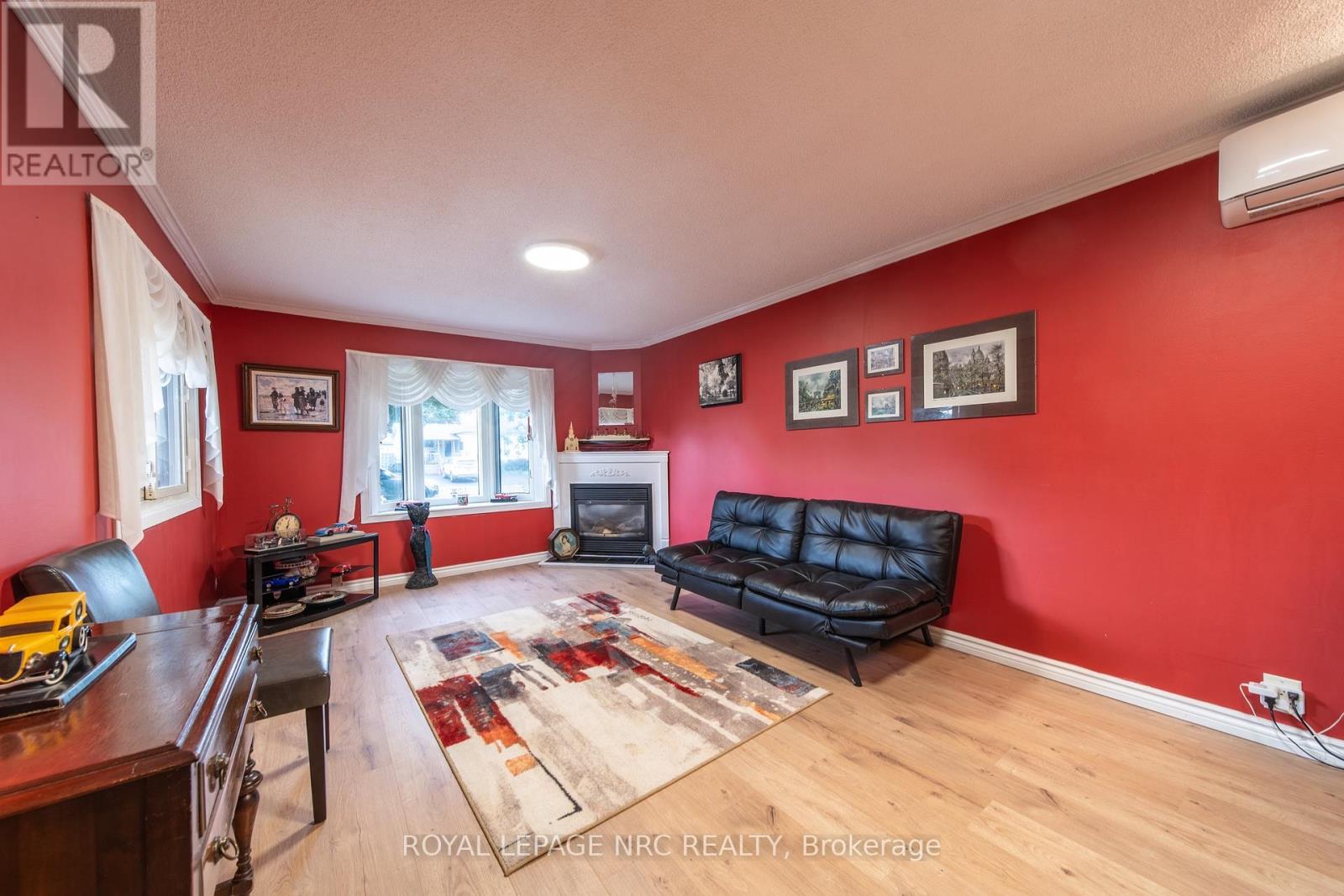 6334 Frederica Street, Niagara Falls, Ontario  L2G 1C4 - Photo 8 - X13713922