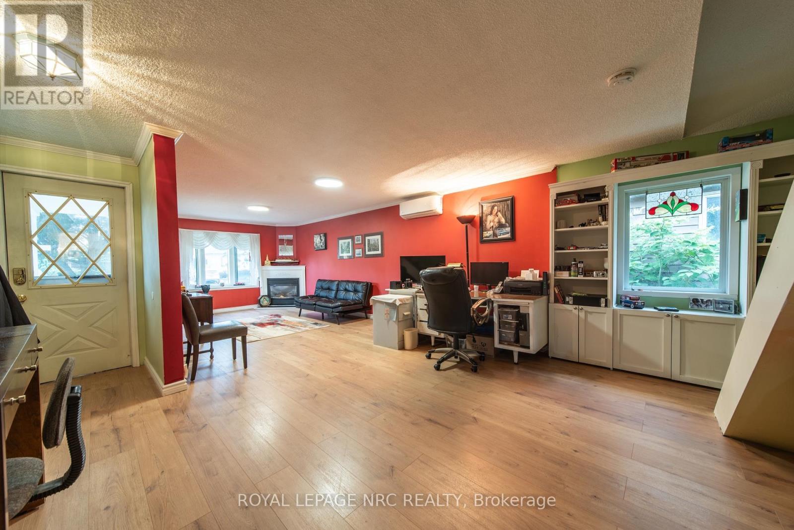 6334 Frederica Street, Niagara Falls, Ontario  L2G 1C4 - Photo 9 - X13713922