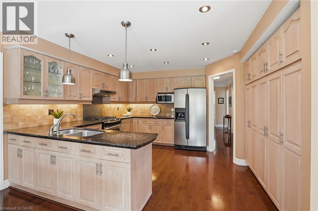 4129 Millcroft Park Drive, Burlington, Ontario  L7M 3V1 - Photo 12 - 40858410