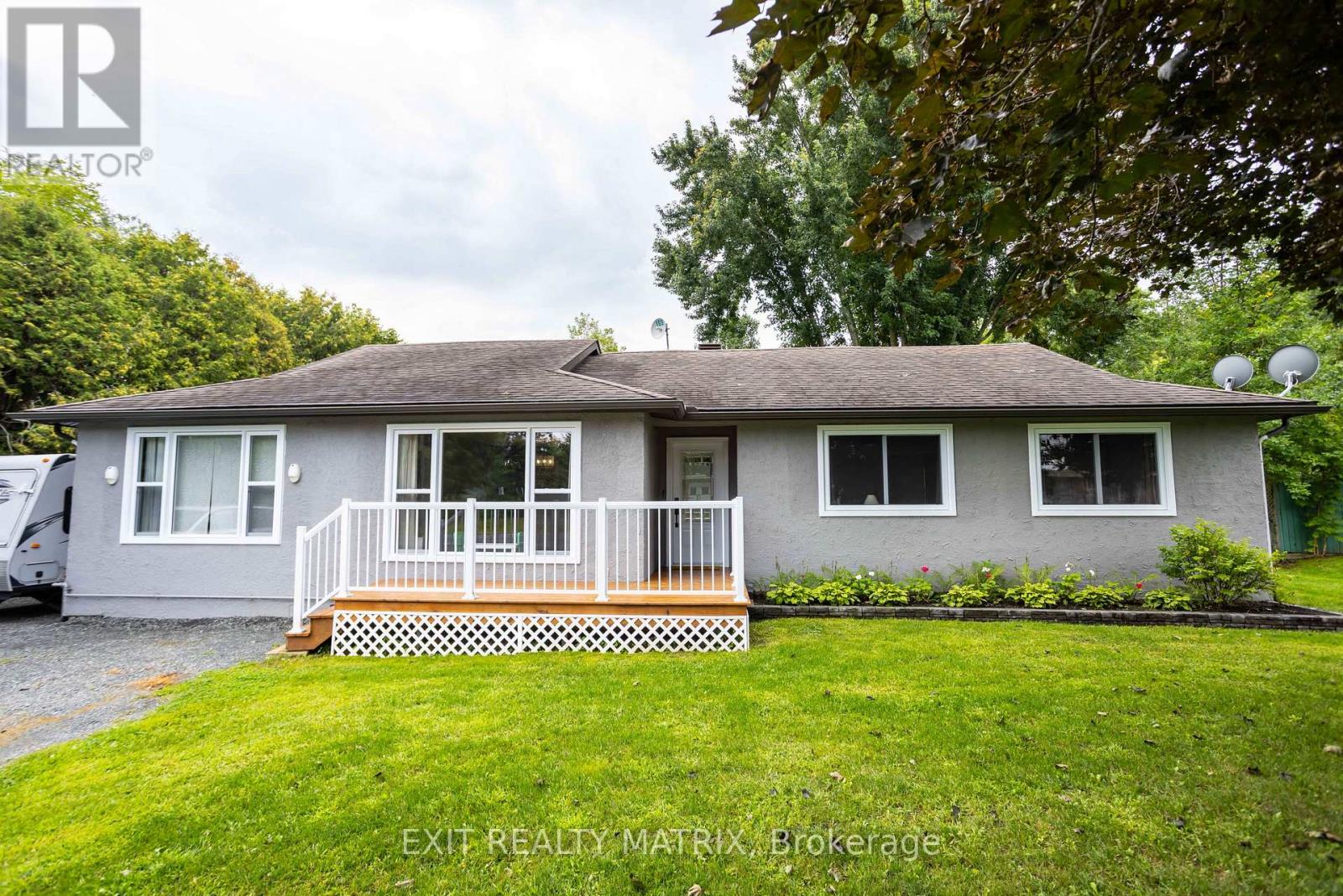 415 FRONT ROAD W, Champlain, Ontario