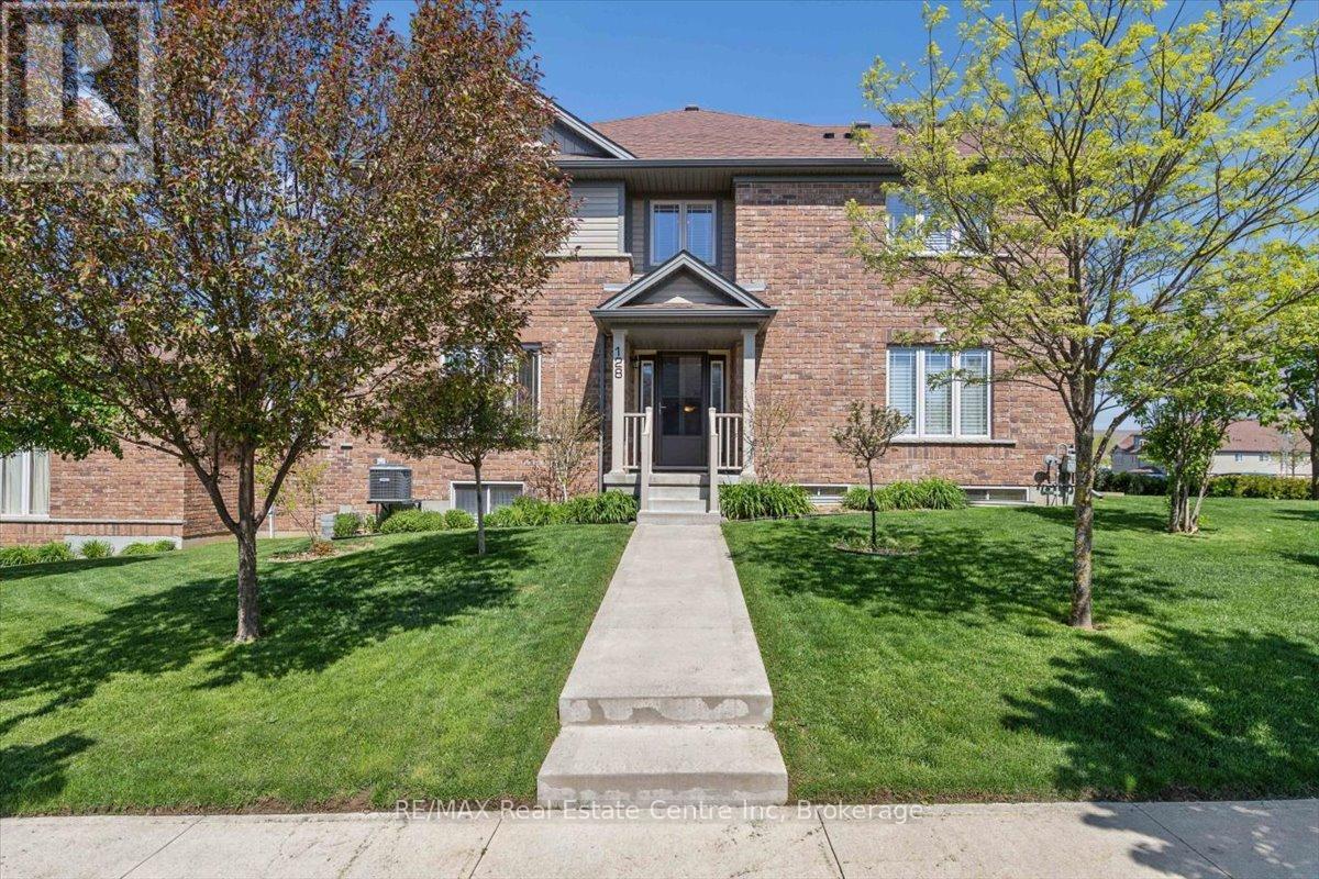 128 INGRAM DRIVE, Guelph, Ontario