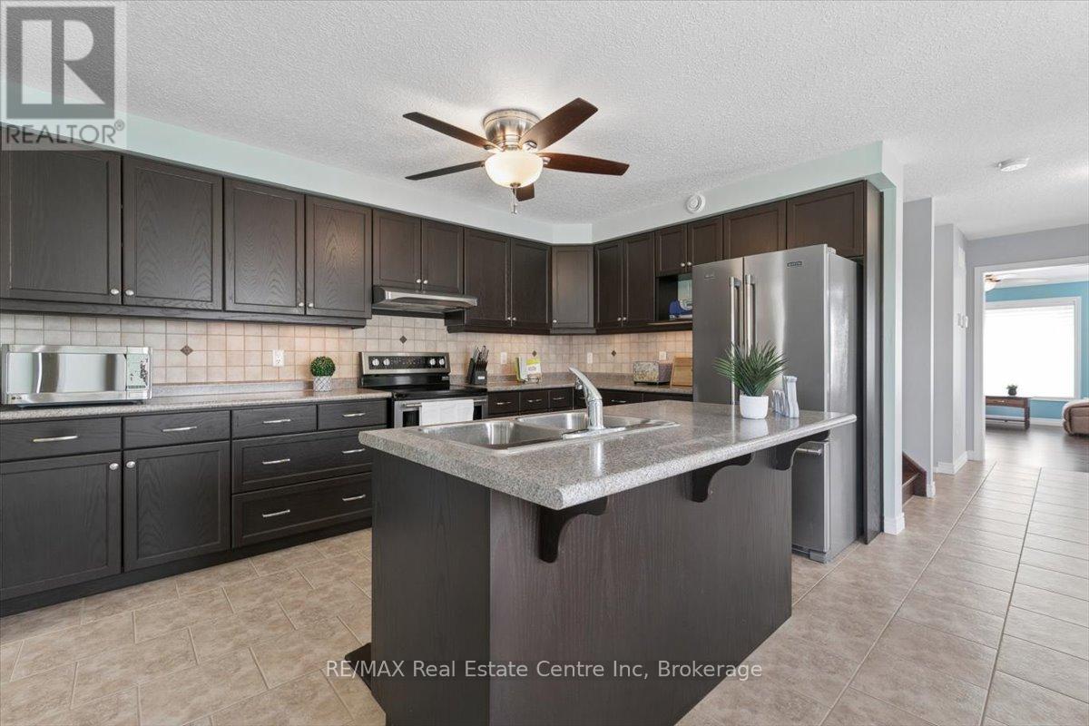 128 Ingram Drive, Guelph (Victoria North), Ontario  N1E 0M6 - Photo 17 - X13713896
